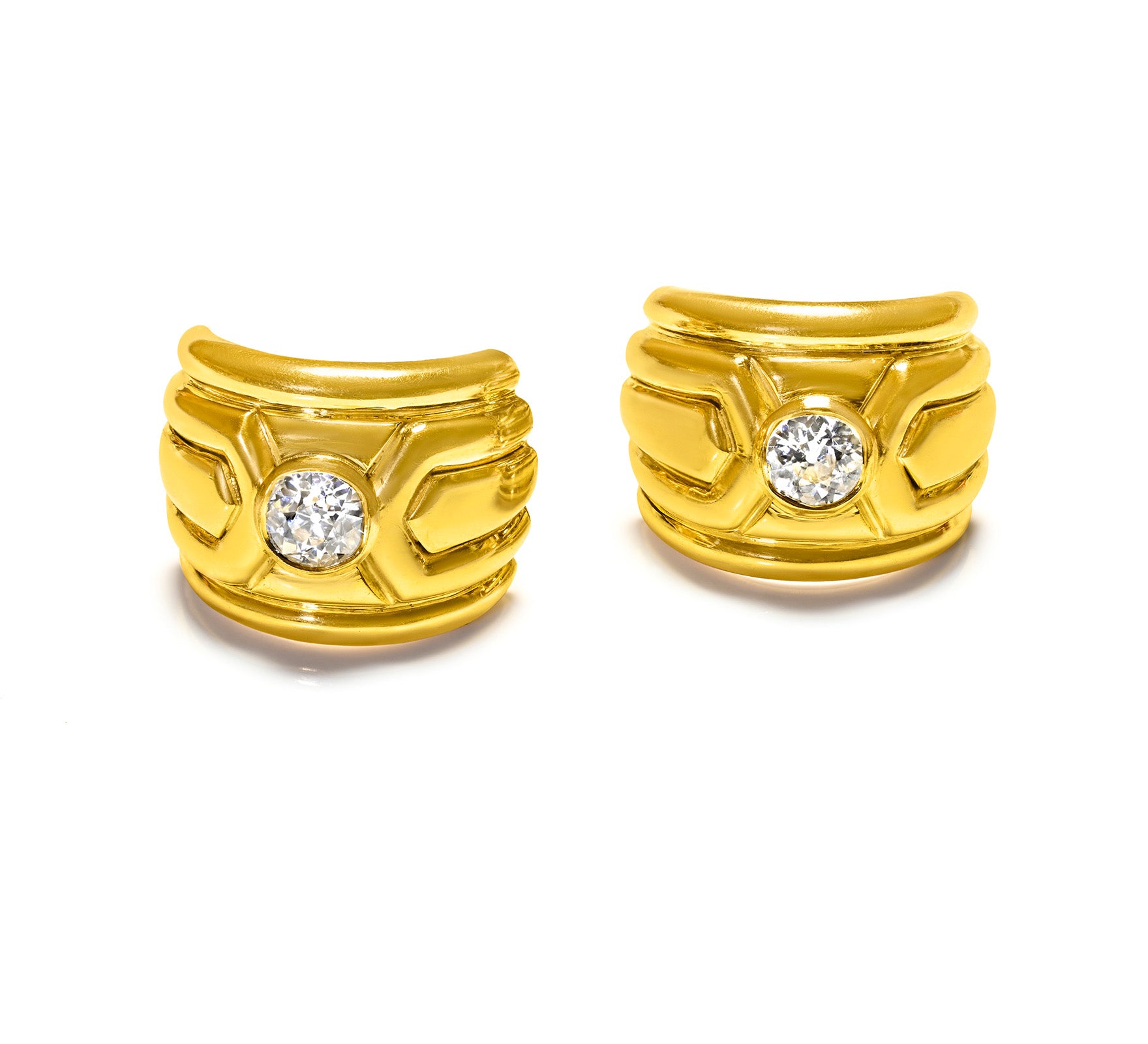 Elegant Diamond 18K Gold Earrings