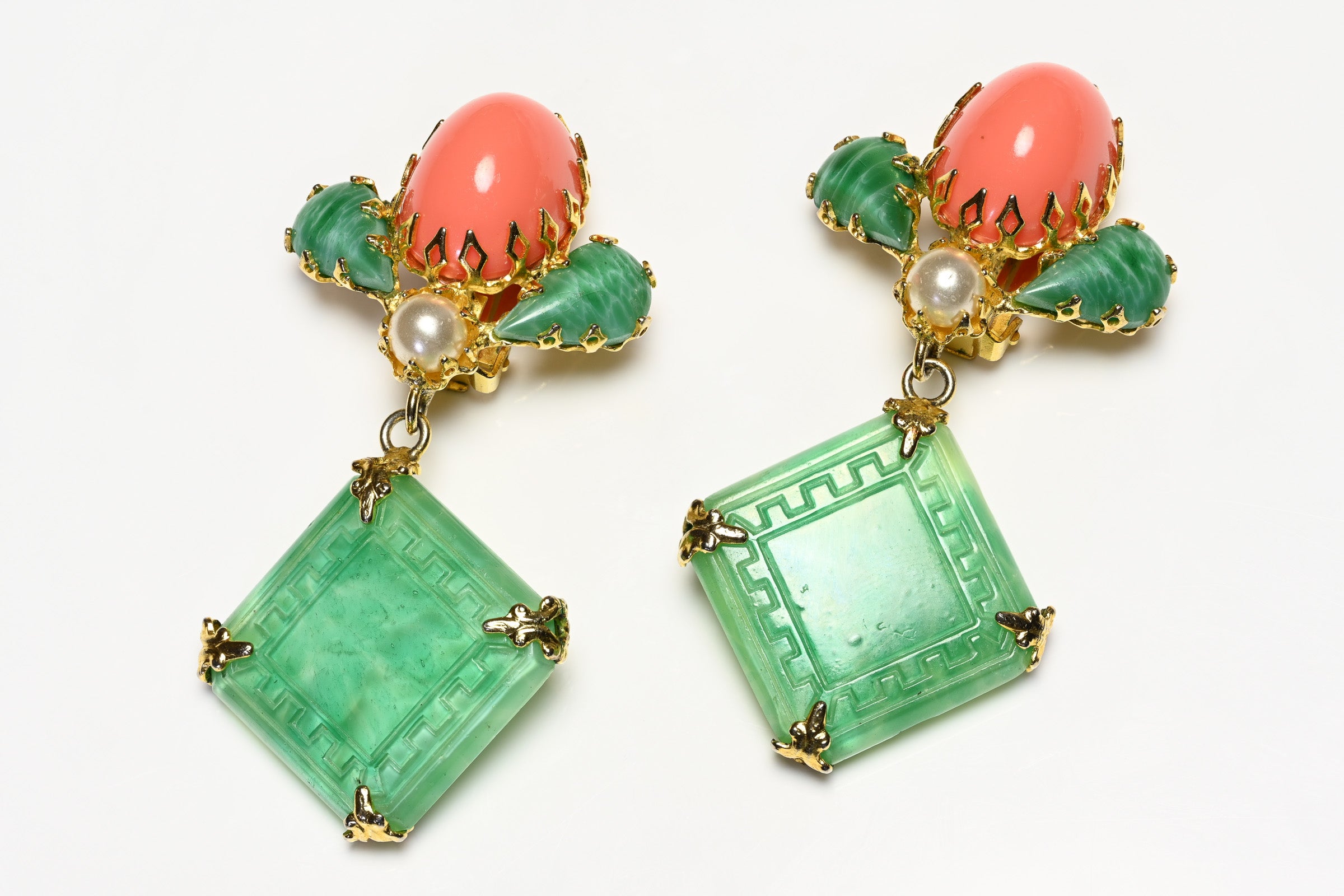 Vintage 1960's Schreiner NY Asian Style Earrings Set