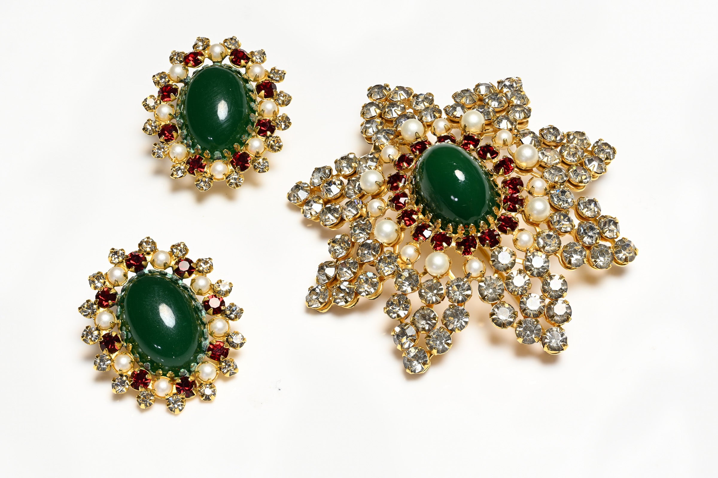 Vintage Hattie Carnegie Green Red Cabochon Crystal Pearl Flower Set