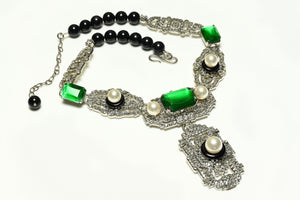 Carolina Herrera Art Deco Style Green Crystal Pearl Necklace