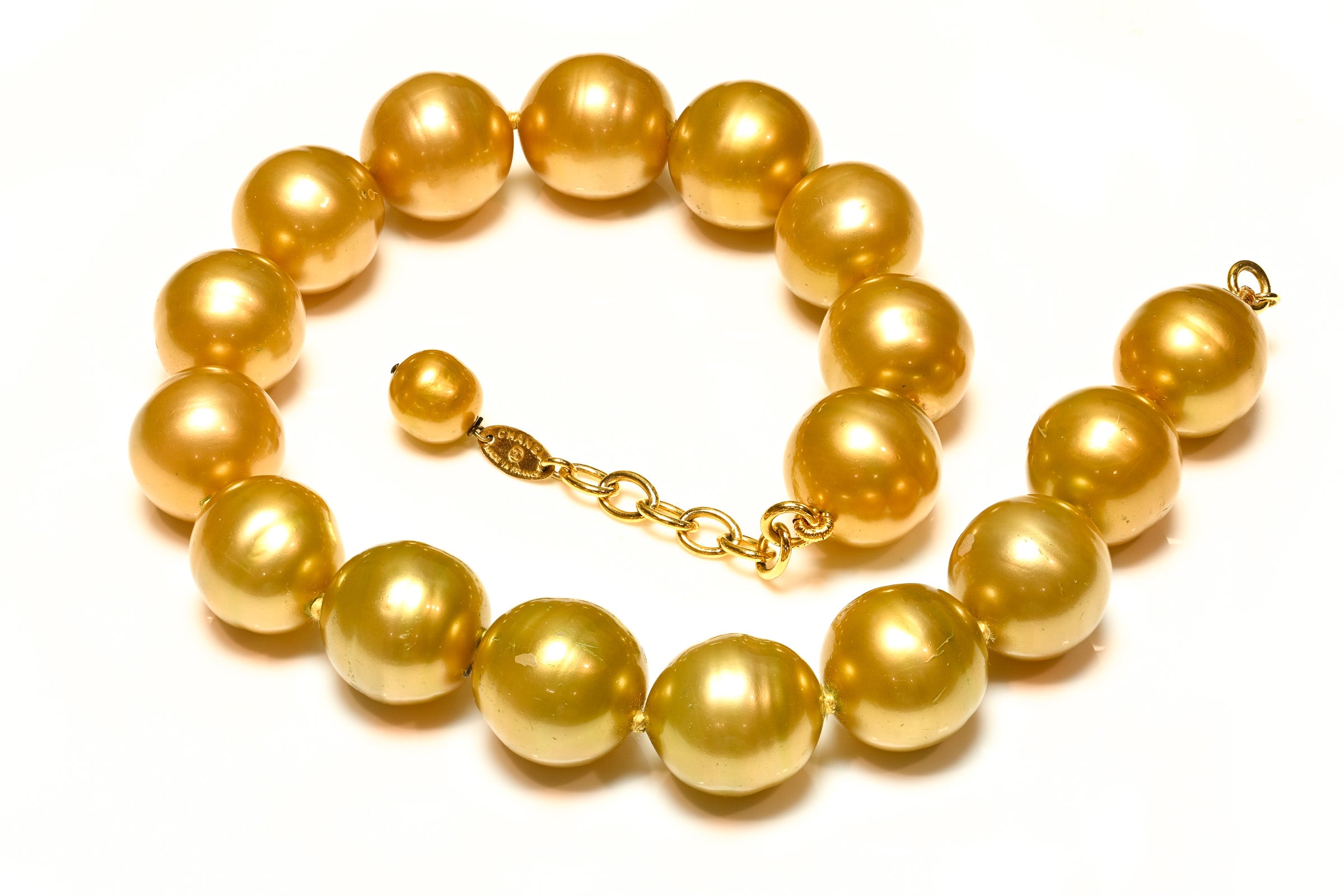 Vintage 1990's Chanel Paris Gold Glass Pearls Choker Necklace 2