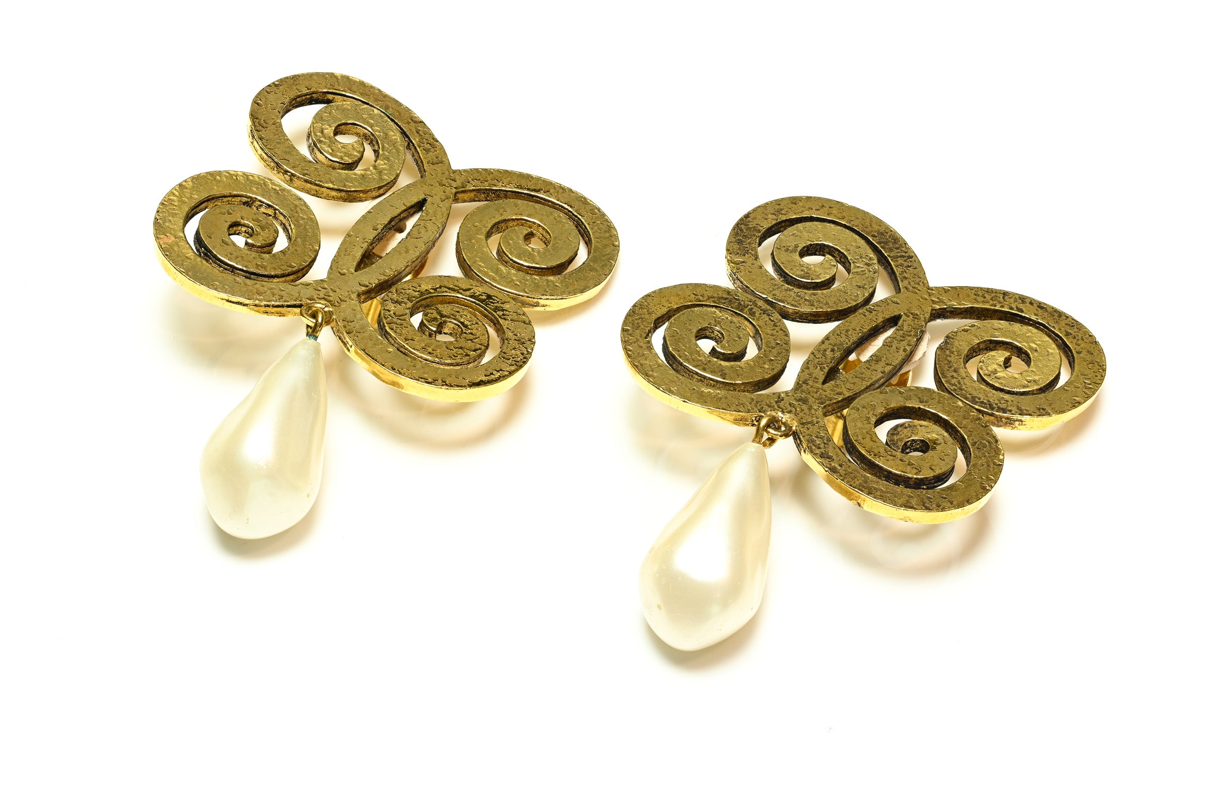 Vintage Chanel Paris Fall 1989 Pearl Butterfly Drop Earrings