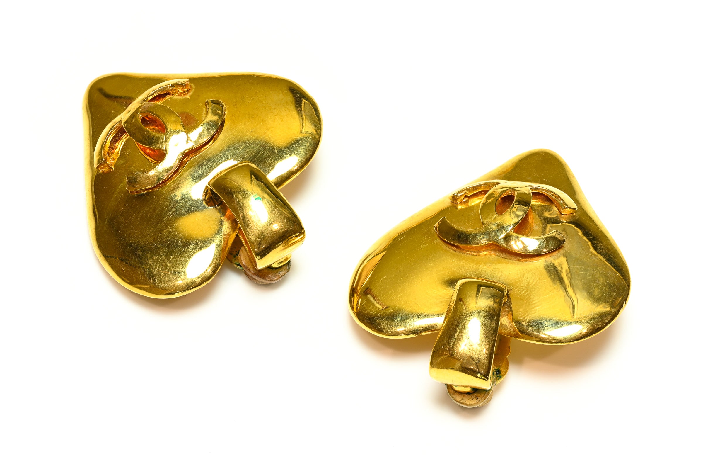 Vintage Chanel Paris Spring 1993 CC Gold Plated Heart Earrings 1