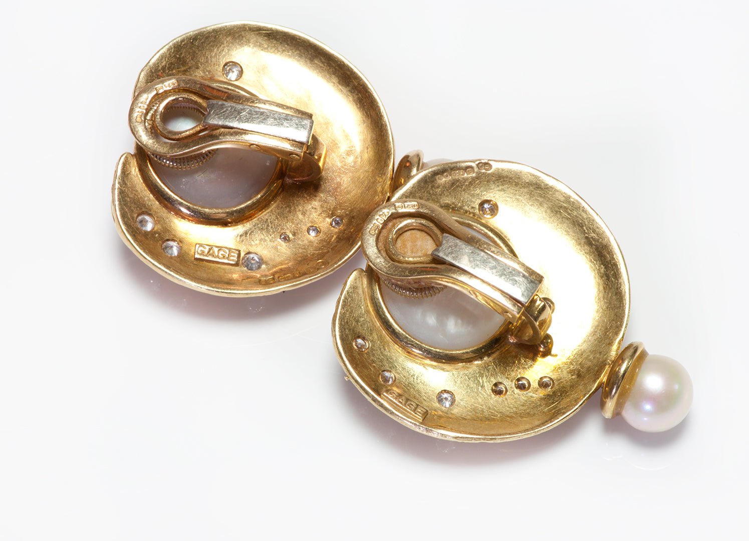 Elizabeth Gage 18K Yellow Gold Diamond Pearl Earrings