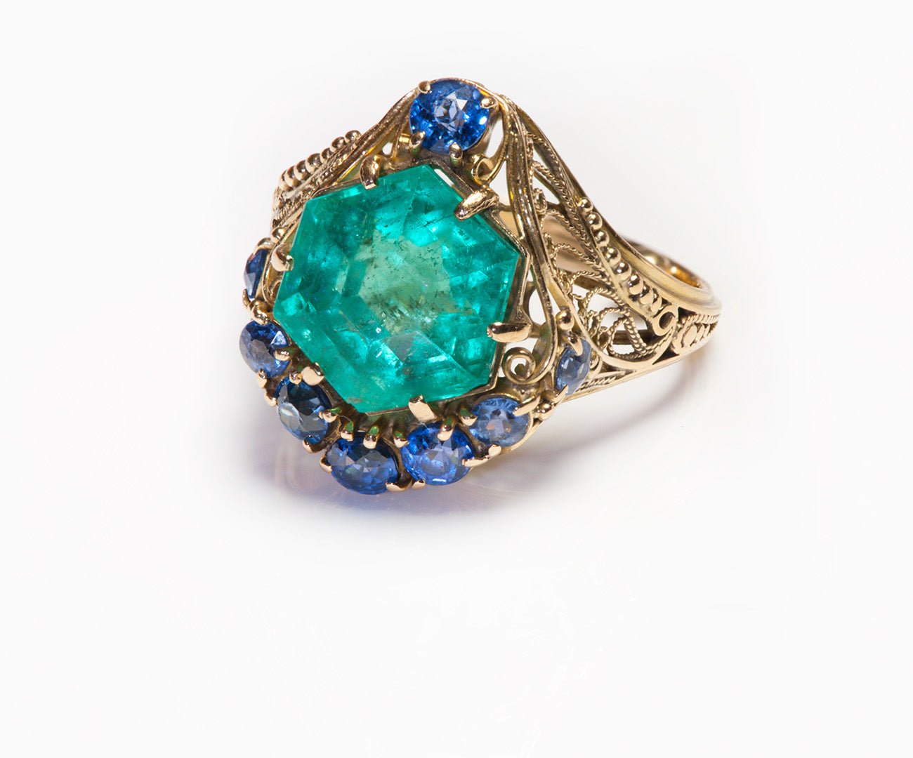 Emerald Sapphire Filigree Gold Ring Attrib. to Louis Comfort Tiffany