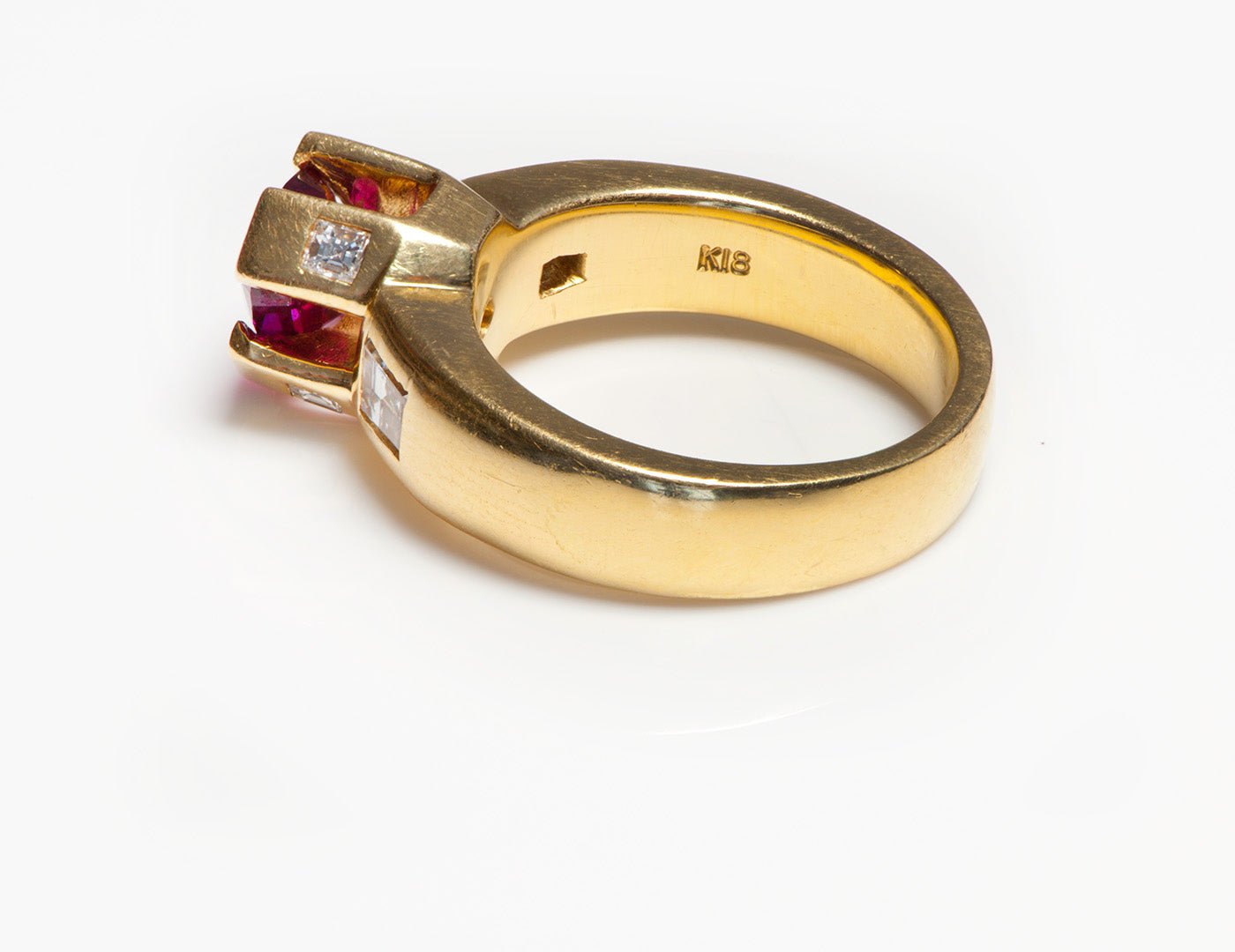 Fine Ruby and Diamond 18K Gold Ring - DSF Antique Jewelry