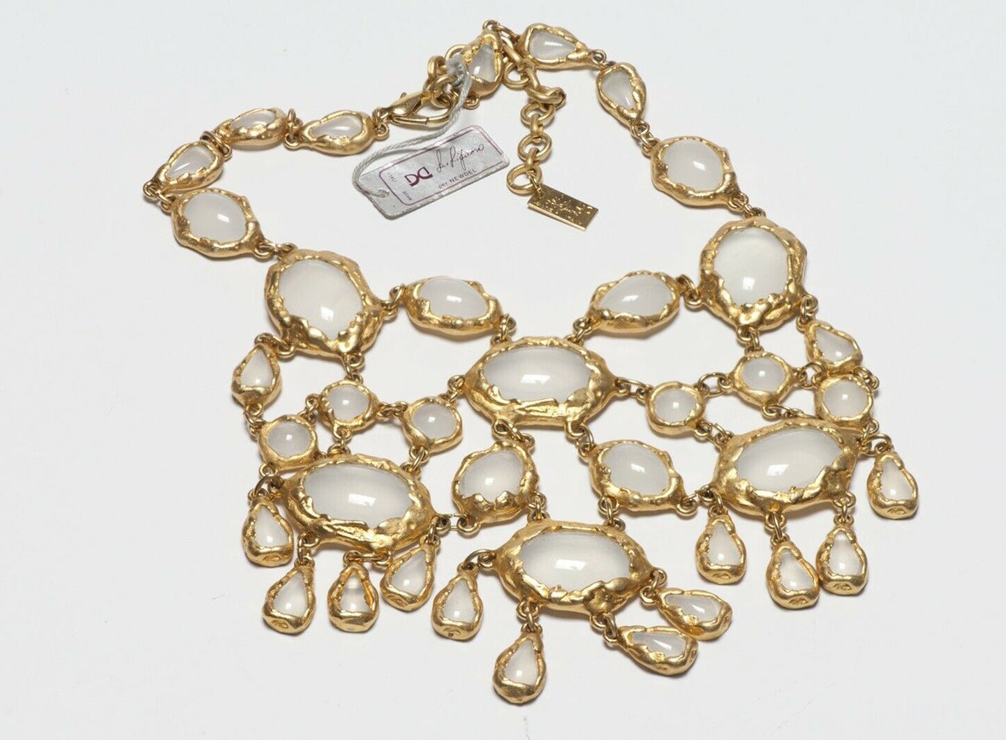 Gianni de Liguoro Opaline White Glass Necklace Earrings Set