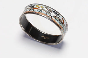 HERMES La Vie du Grand Nord Reindeer Enamel Bangle Bracelet