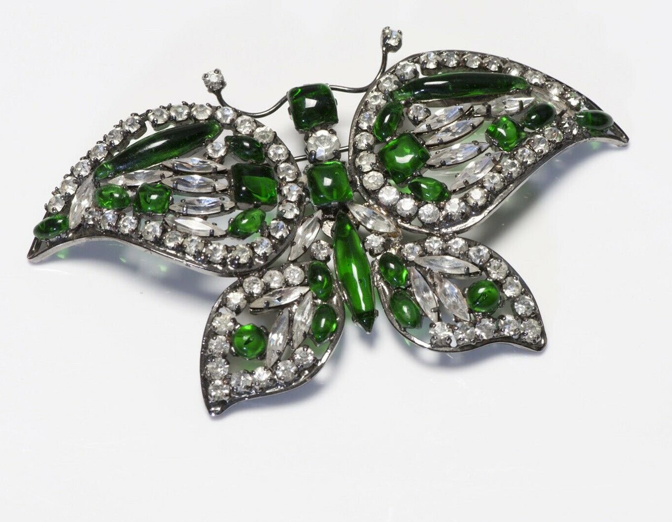 Histoire de Verre Maison Gripoix Green Glass Crystal Butterfly Pendant Brooch