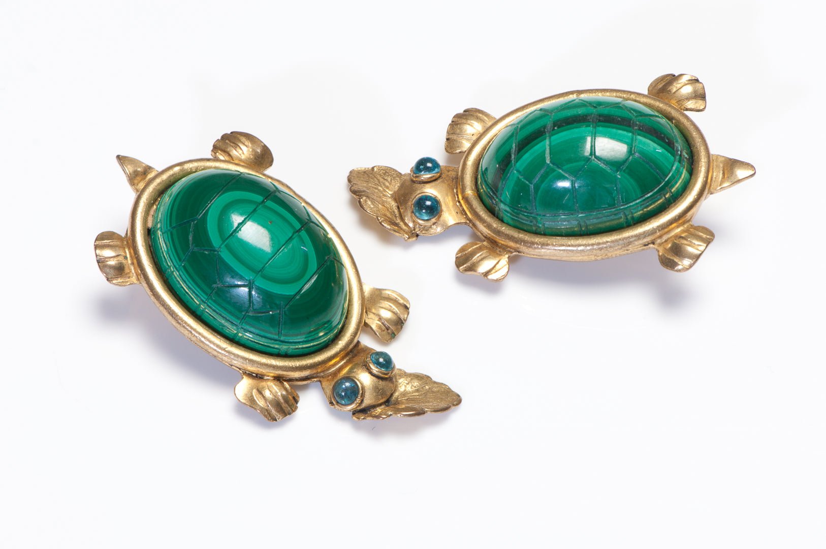 Isabel Canovas 1980’s Gripoix Glass Green Malachite Marcelline Turtle Earrings