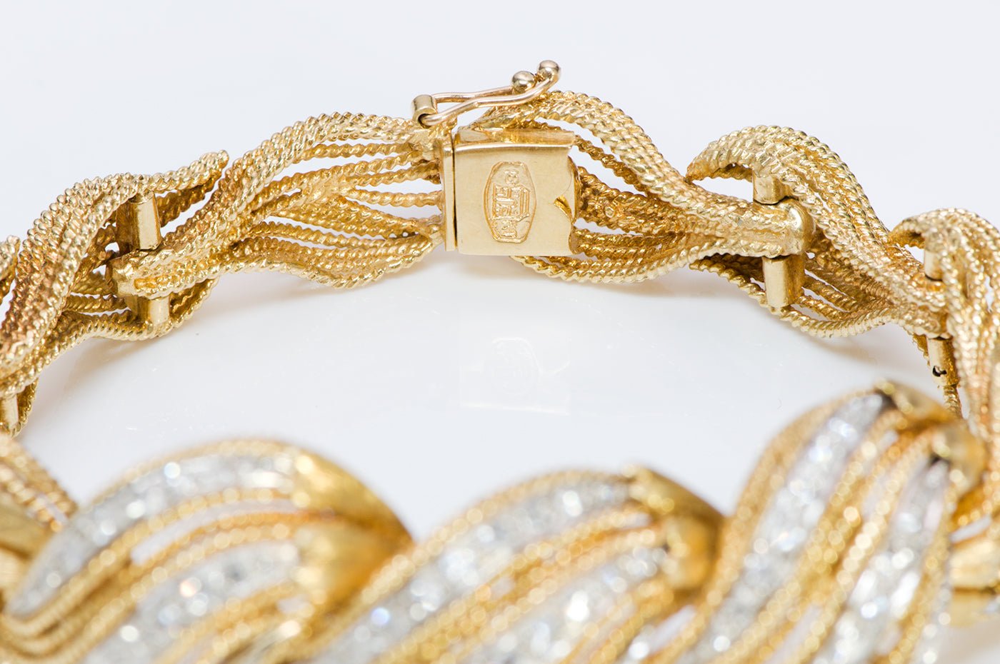 La Triomphe 18K Yellow Gold Diamond Bracelet