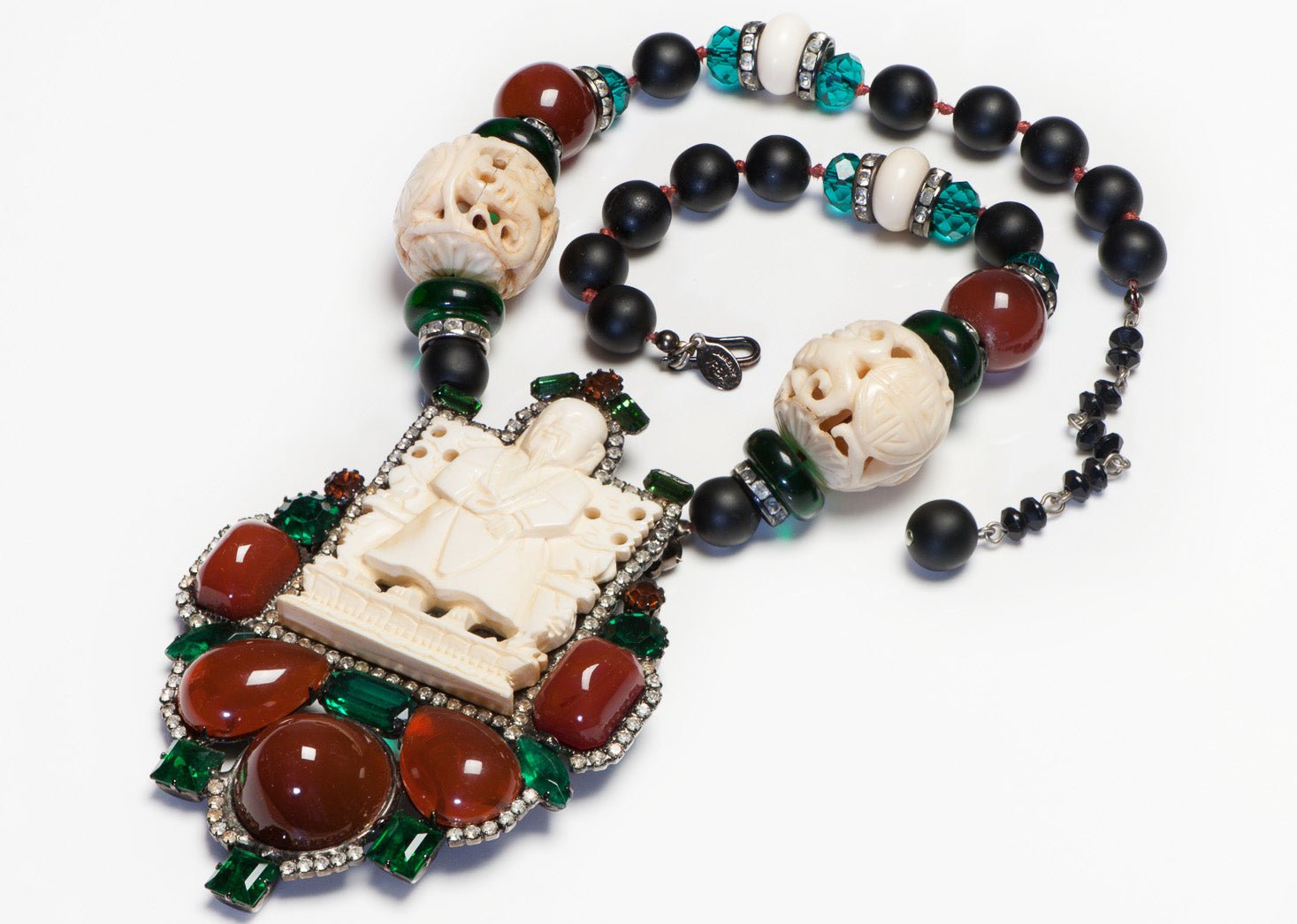 Larry Vrba Asian Style Carved Red Green Cabochon Resin Crystal Beads Necklace