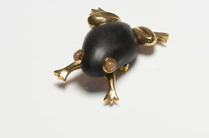 L’oree du Bois Frederic Beziat 18K Gold Wood Carnelian Frog Brooch