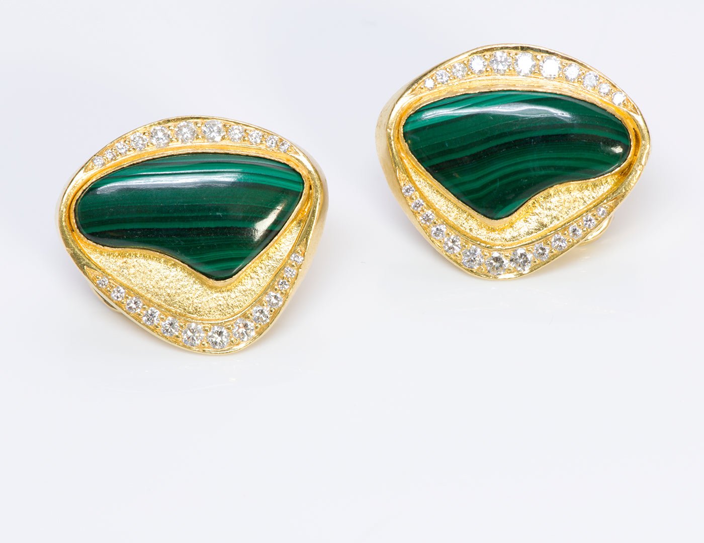Malachite Diamond 22K Yellow Gold Pendant Earrings Set