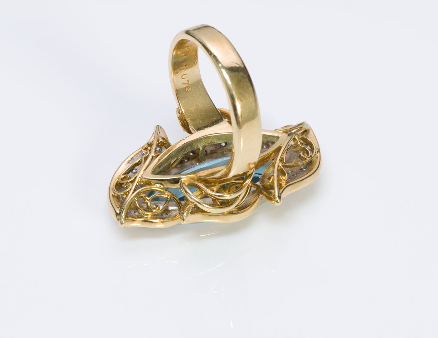 Marquise Aquamarine 18K Gold Diamond Ring