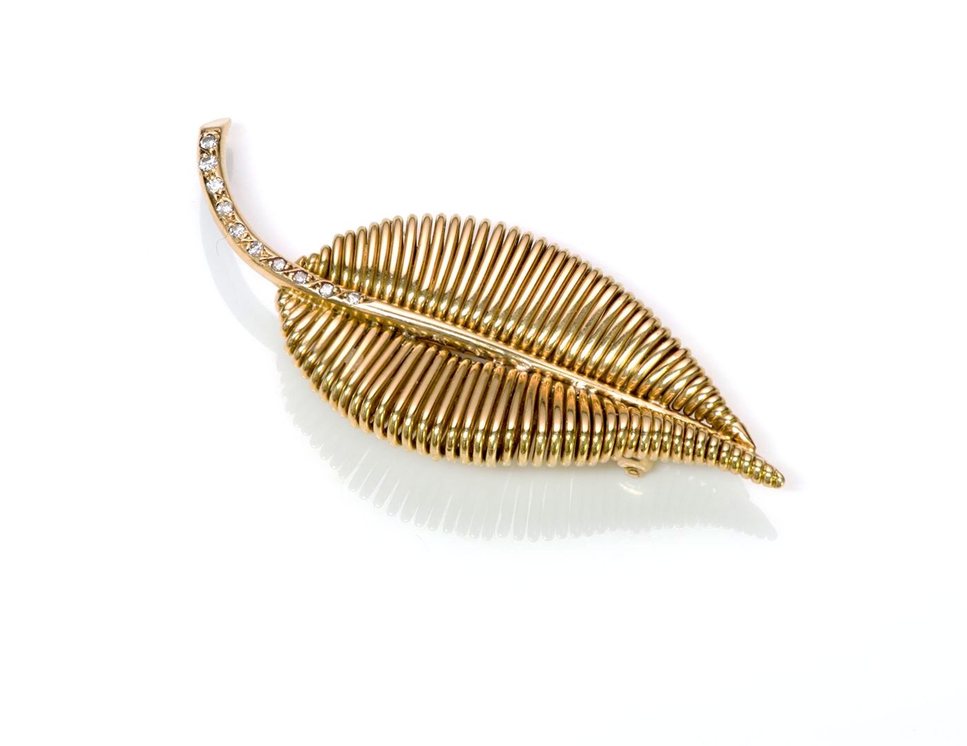 Mauboussin 18K Gold Diamond Leaf Brooch