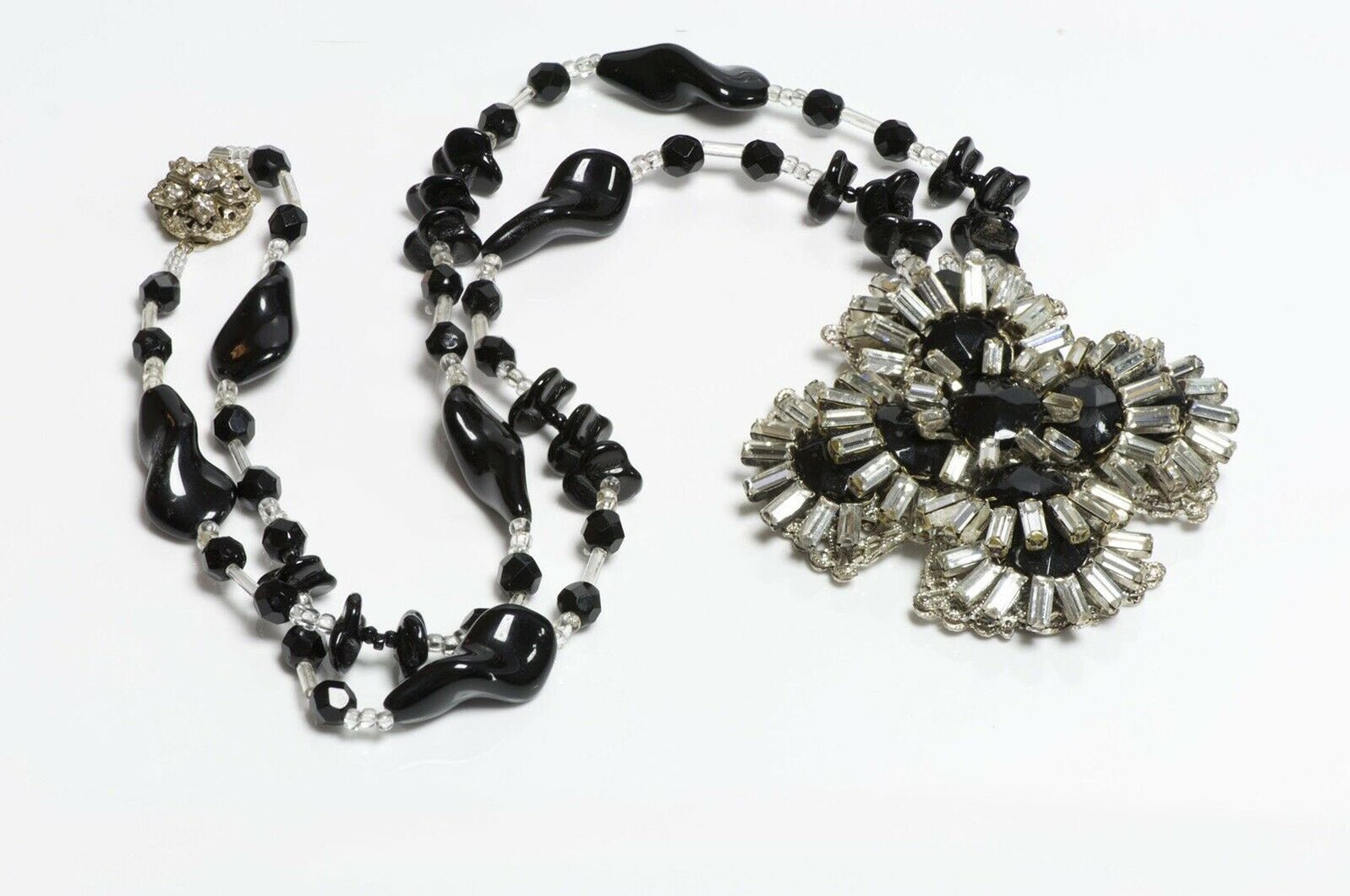Miriam Haskell 1950’s Black Glass Beads Flower Necklace