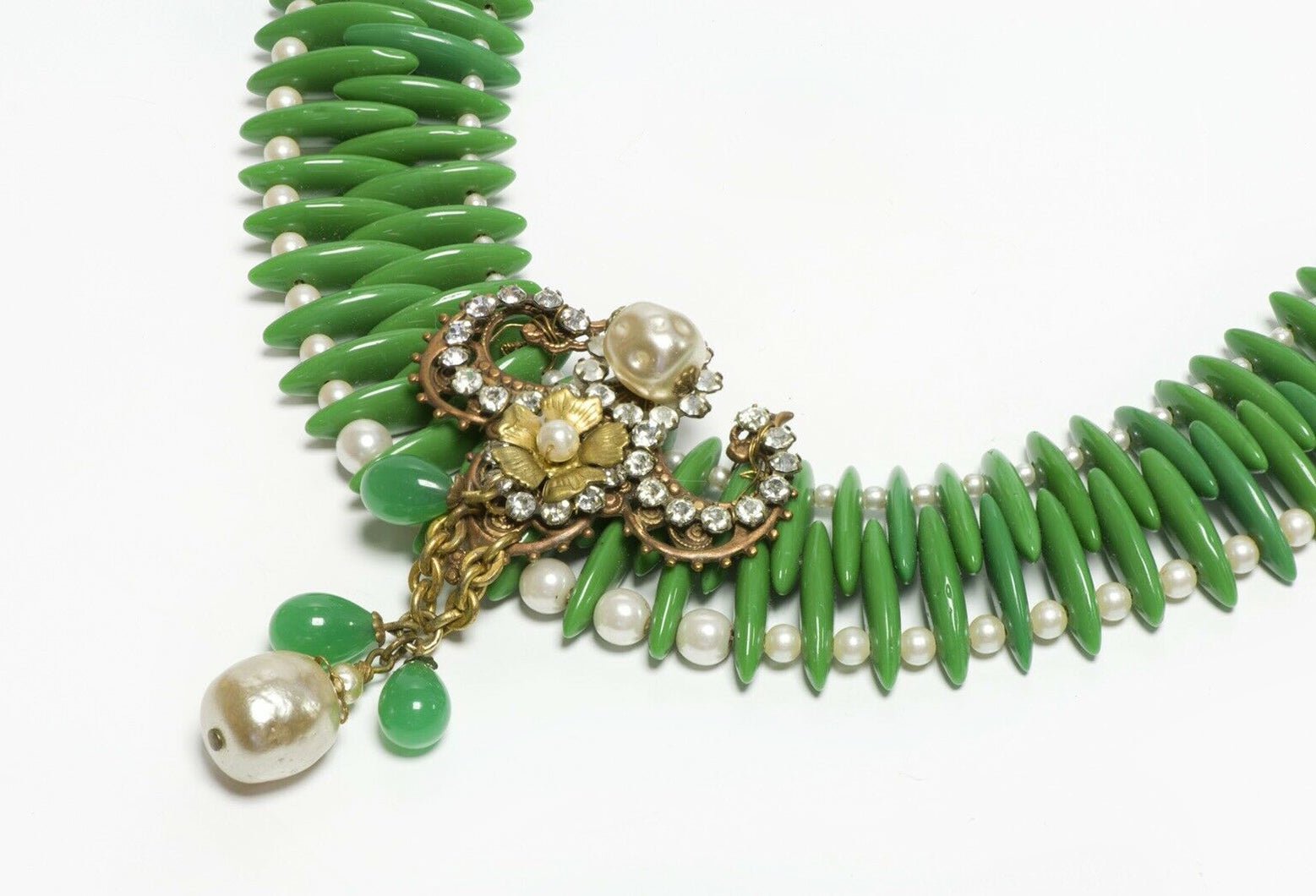 Miriam Haskell 1950’s Green Glass Beads Pearl Crystal Collar Necklace