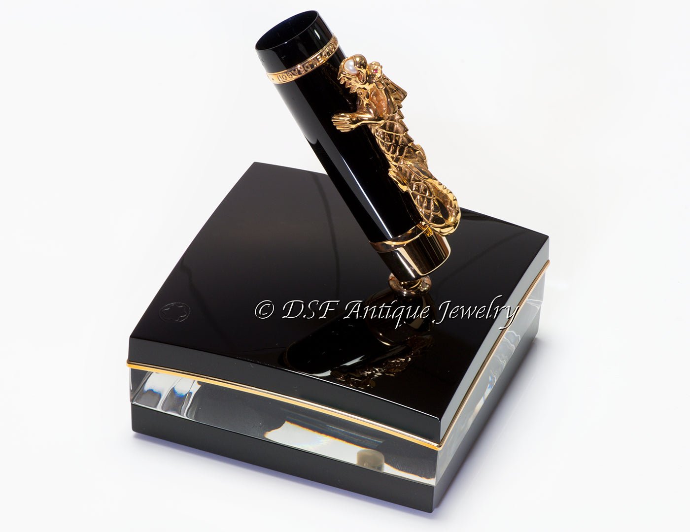 Montblanc Gold Dragon 88 Pen Stand Year of the Golden Dragon