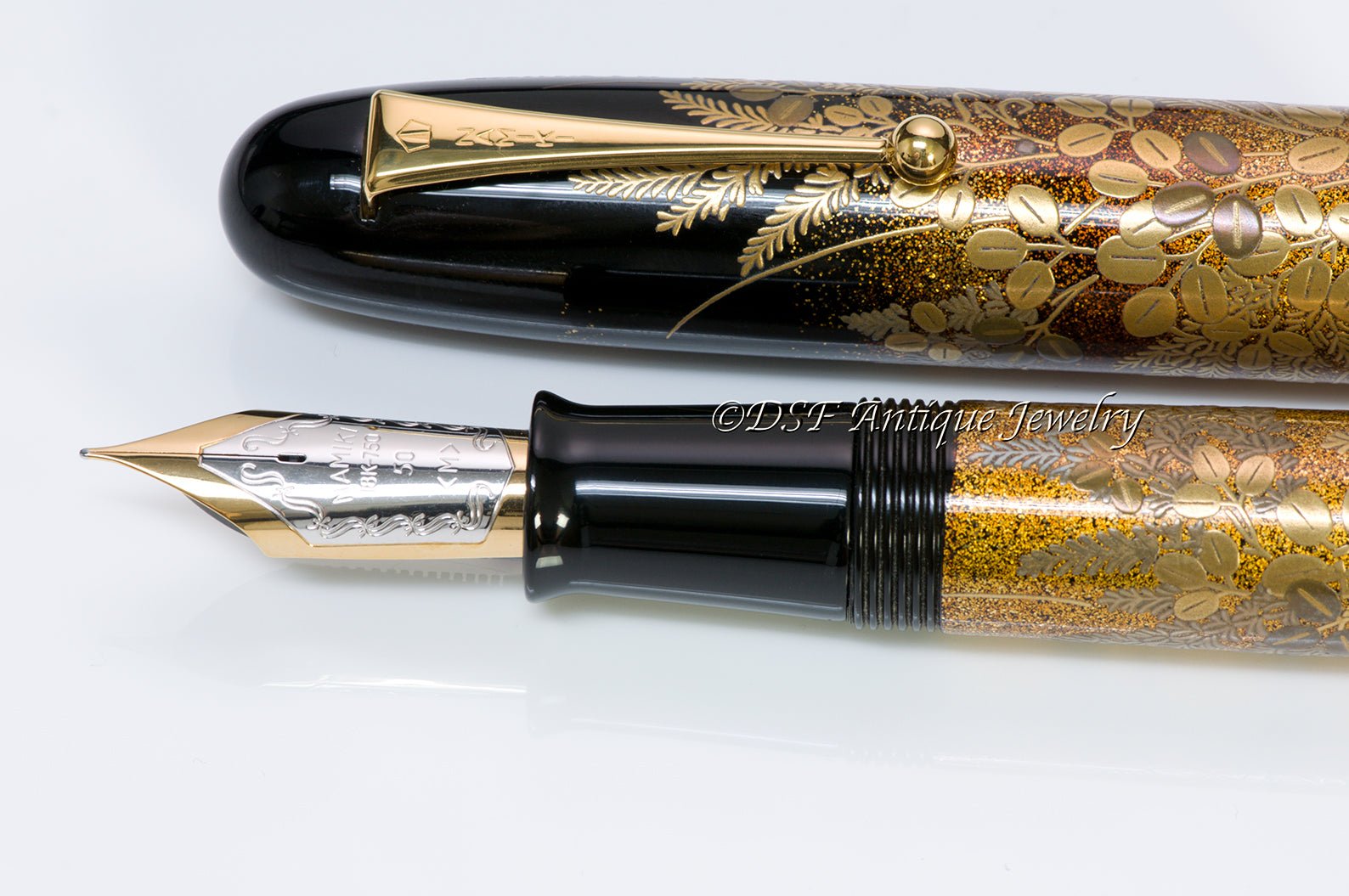 Namiki Pilot Emperor Autumn Flowers Maki-e Fountain Pen