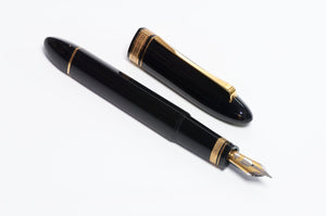 Omas 360 Resin Golden Trim Jumbo Fountain Pen