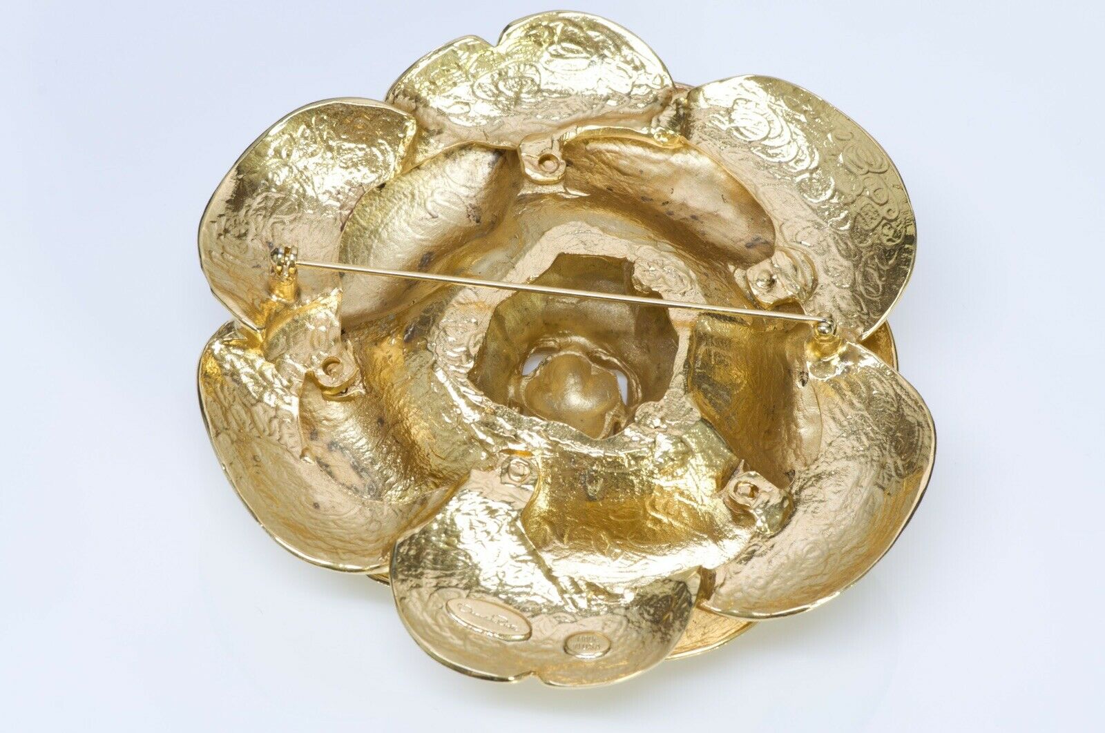Oscar de la Renta Gold Tone Flower Brooch