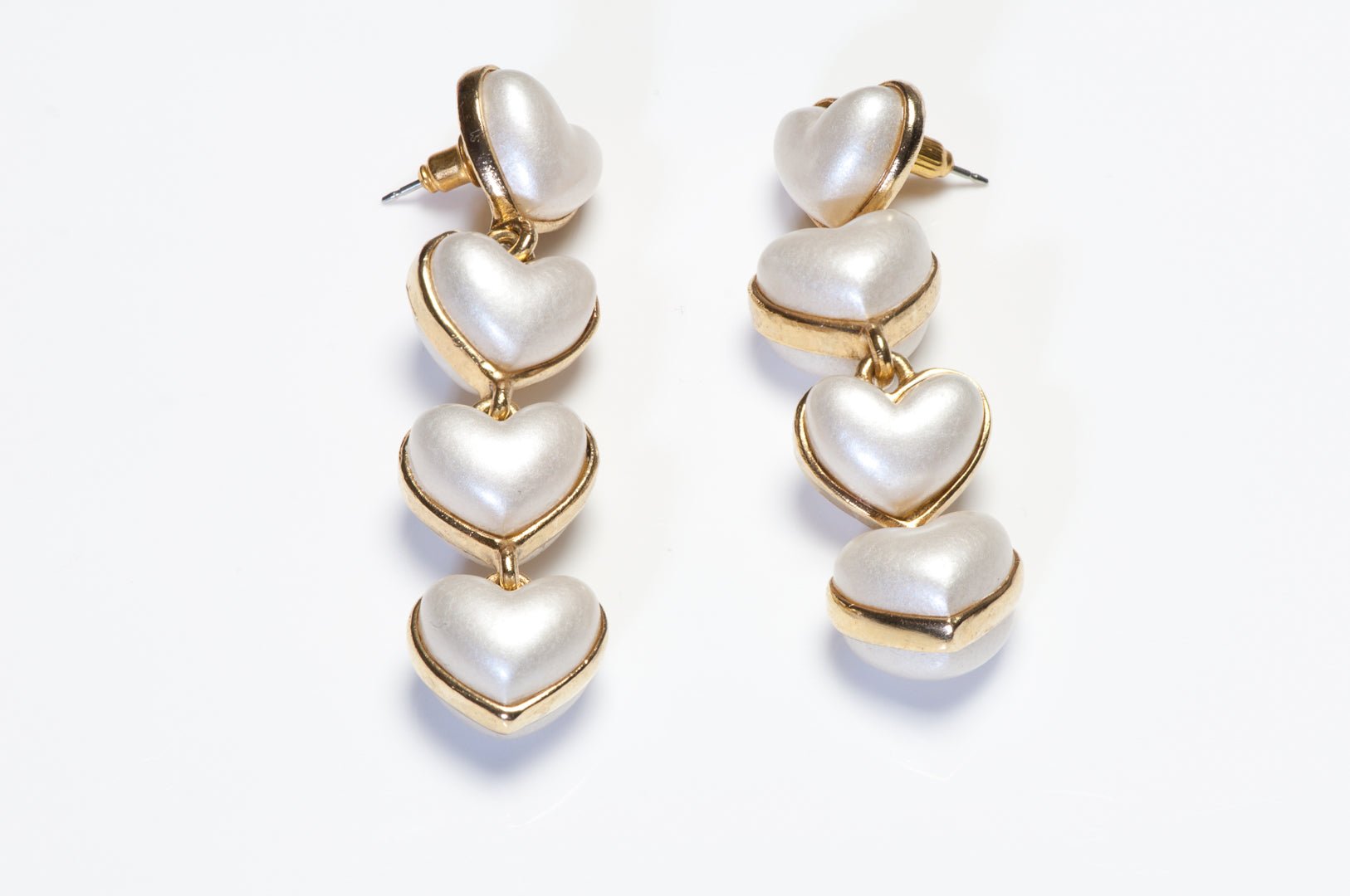 Oscar de la Renta Long Pearl Heart Drop Earrings