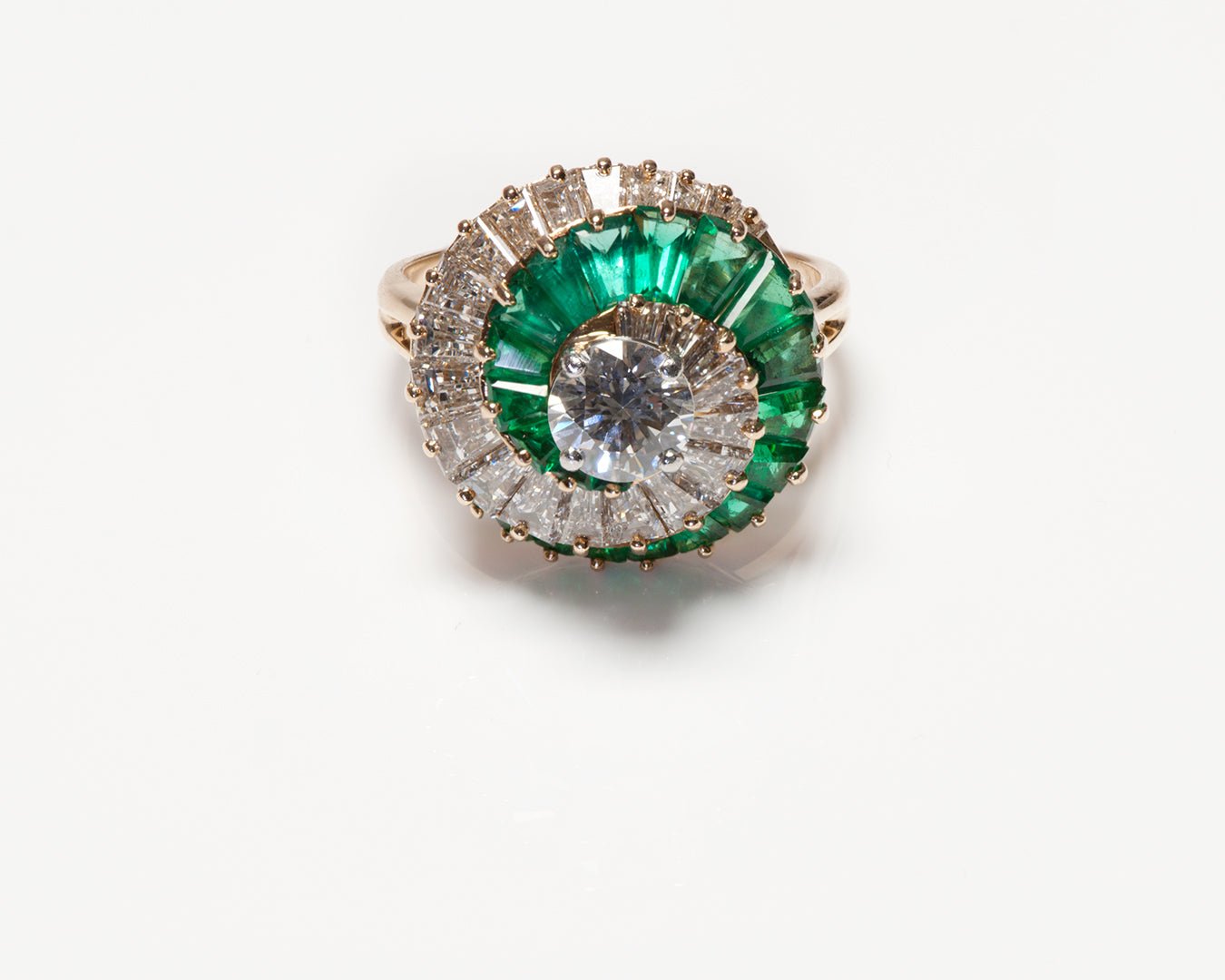 Oscar Heyman 18K Gold Emerald & Diamond Swirl Ring