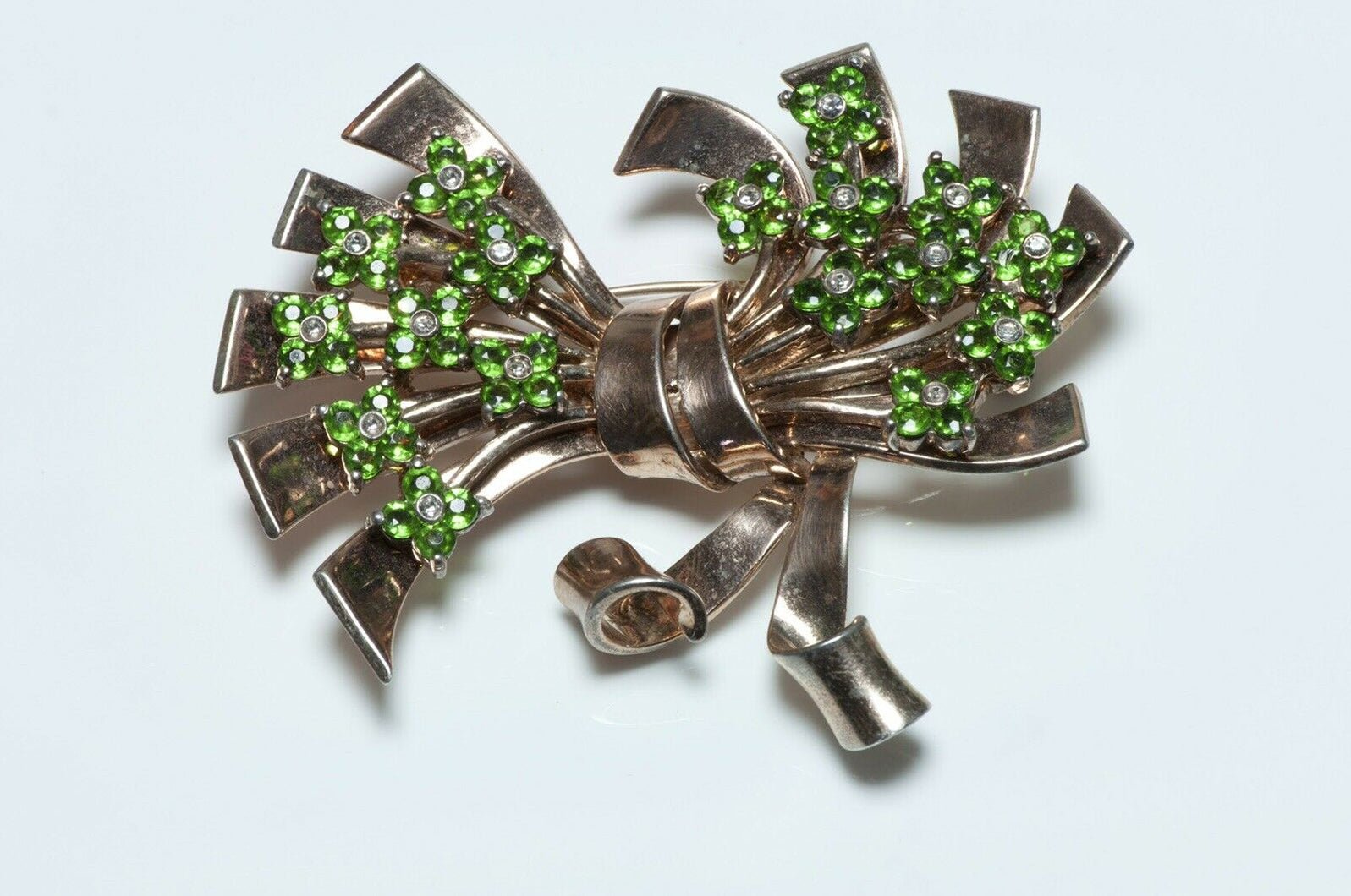 PENNINO 1940’s Sterling Silver Green Crystal Flower Bow Brooch
