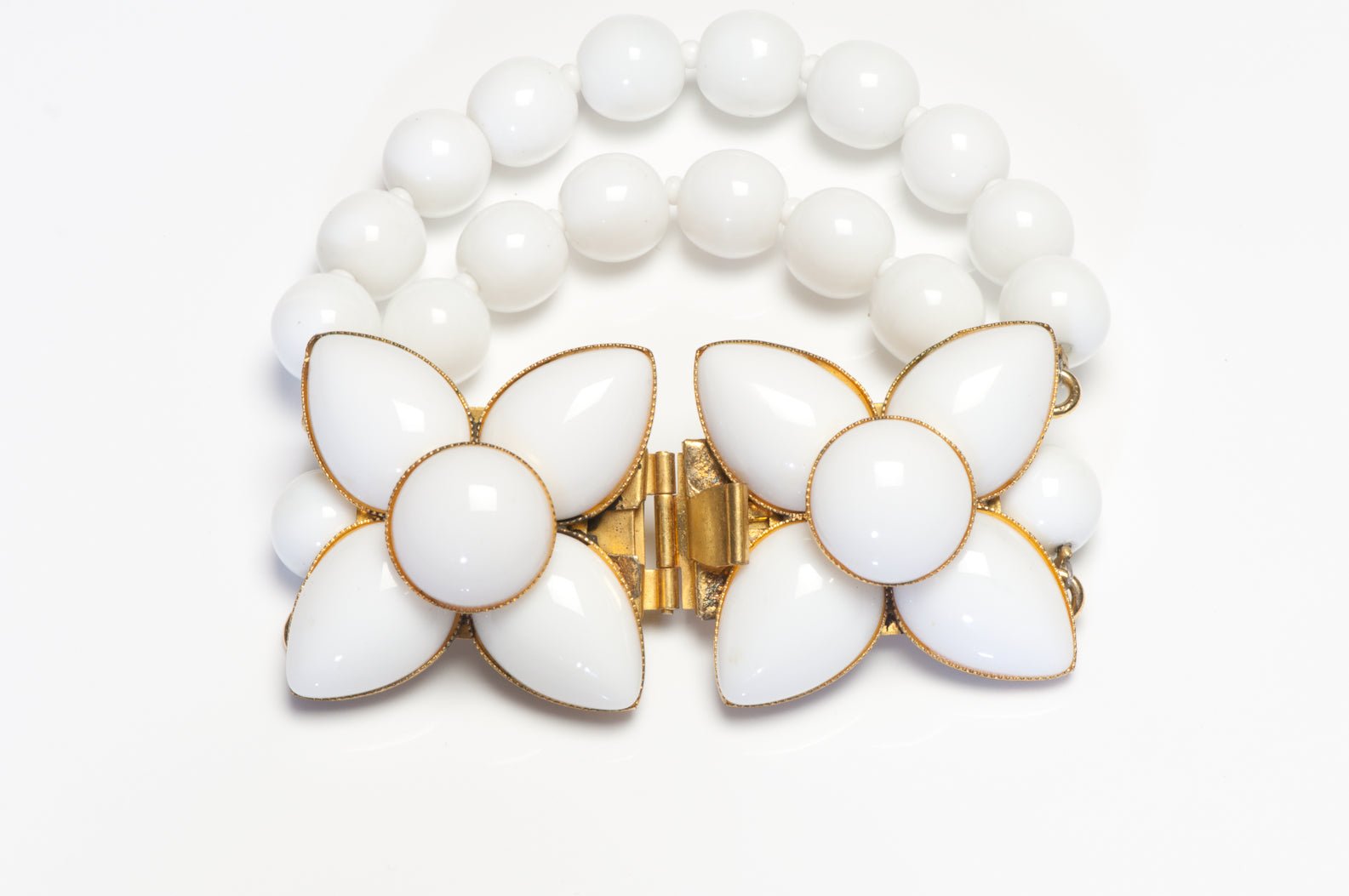 Philippe Ferrandis Paris White Glass Beads Flower Bracelet