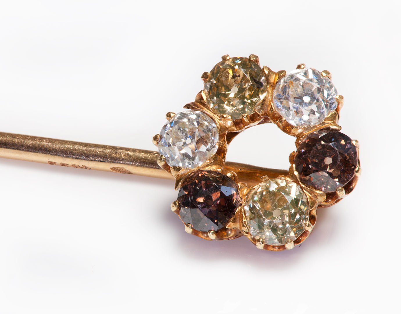Plisson et Hartz 18K Gold Natural Fancy Color Diamond Stick Pin