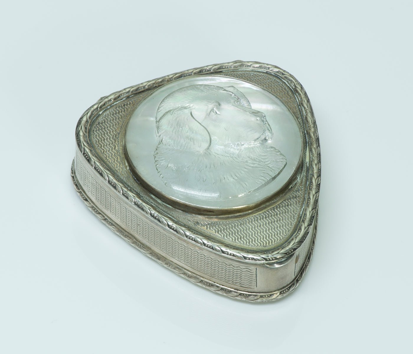 Reverse Crystal Labrador Engraved Silver Box