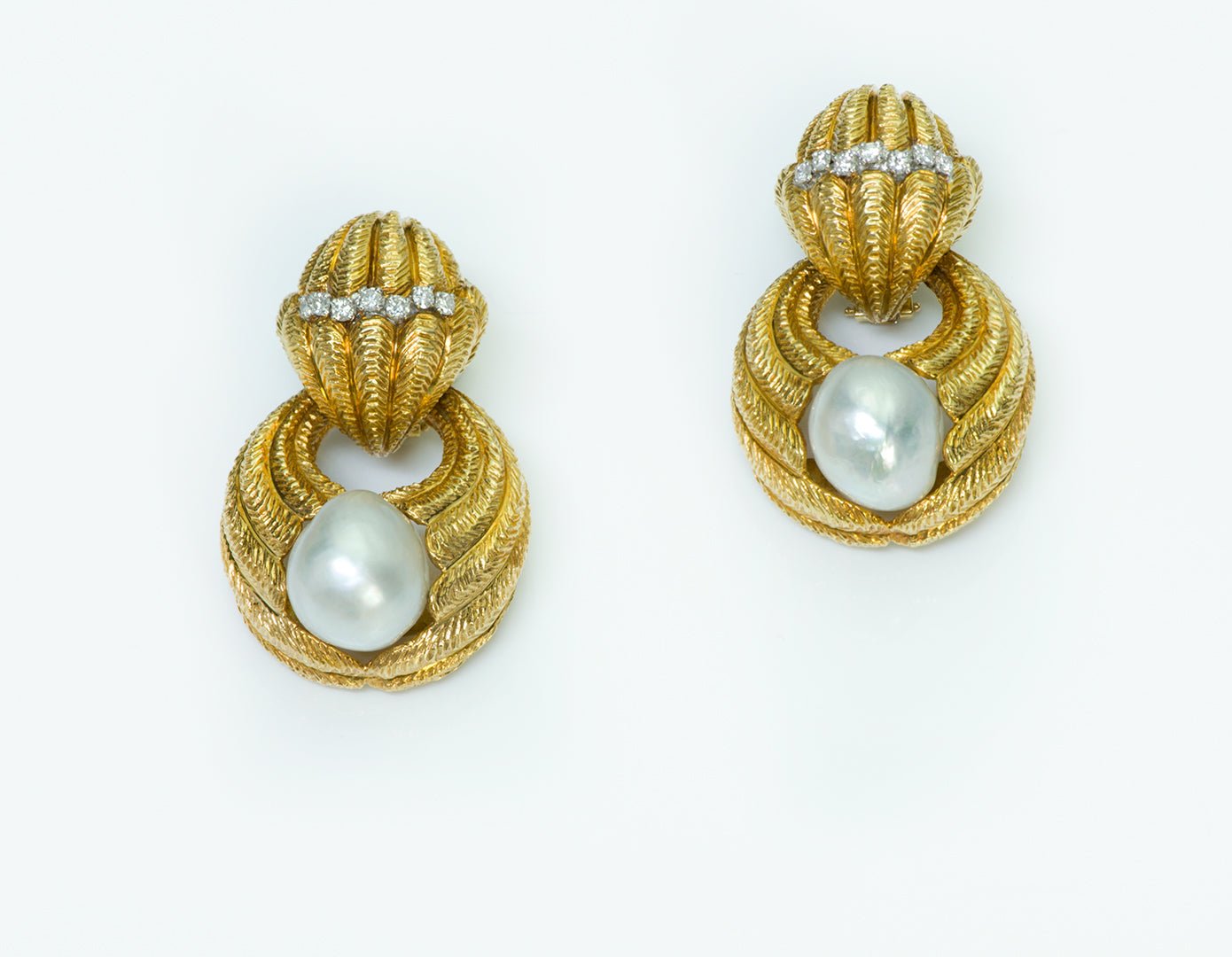 Robert Wander 18K Yellow Gold Pearl Diamond Earrings