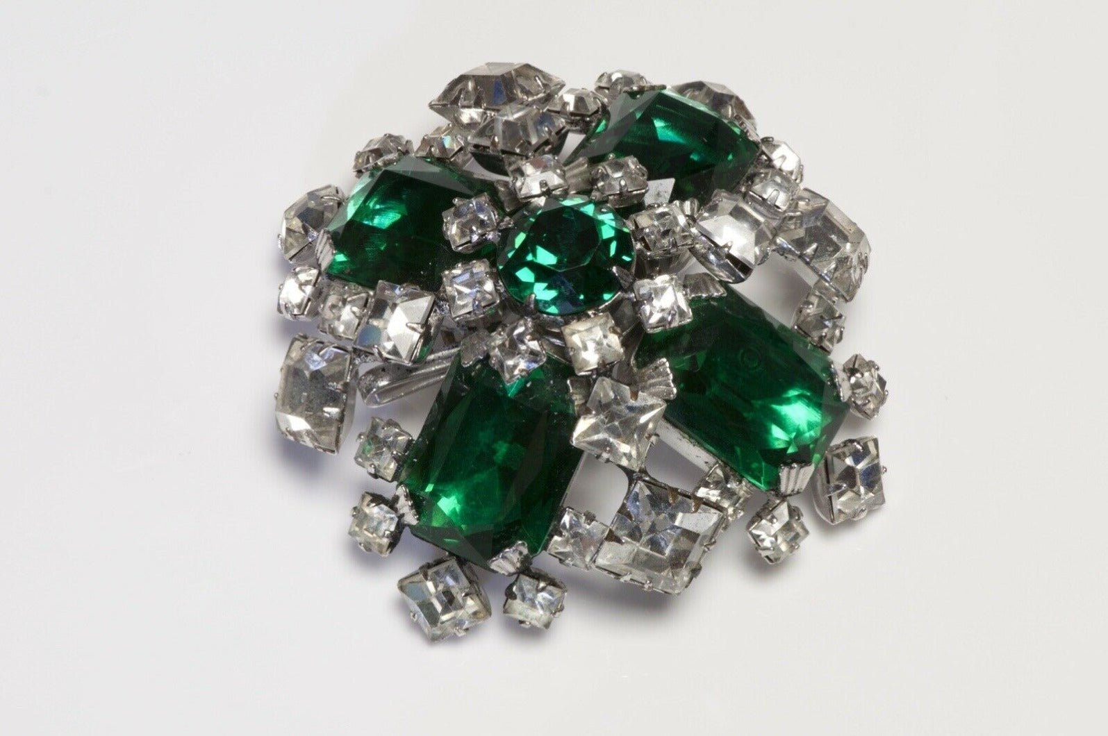 Schreiner New York 1950’s Green Crystal Pendant Brooch