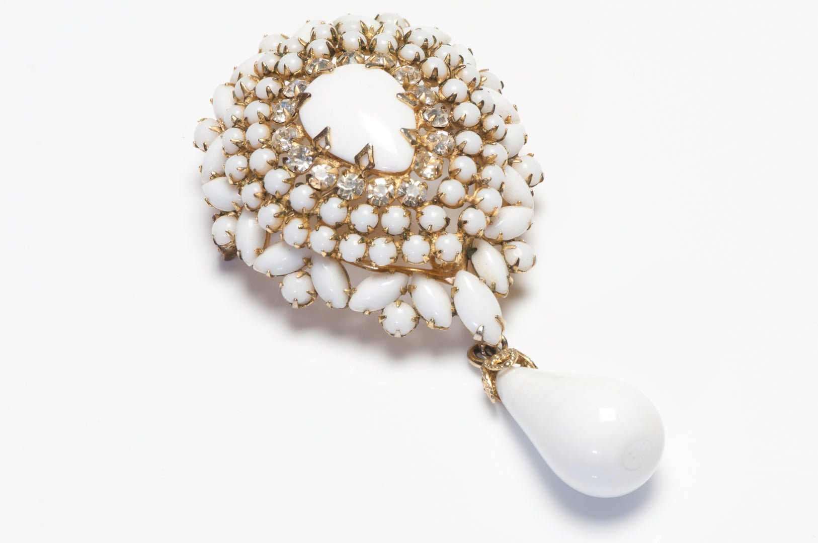 Schreiner NY 1949 for Christian Dior Couture Gripoix White Glass Crystal Brooch