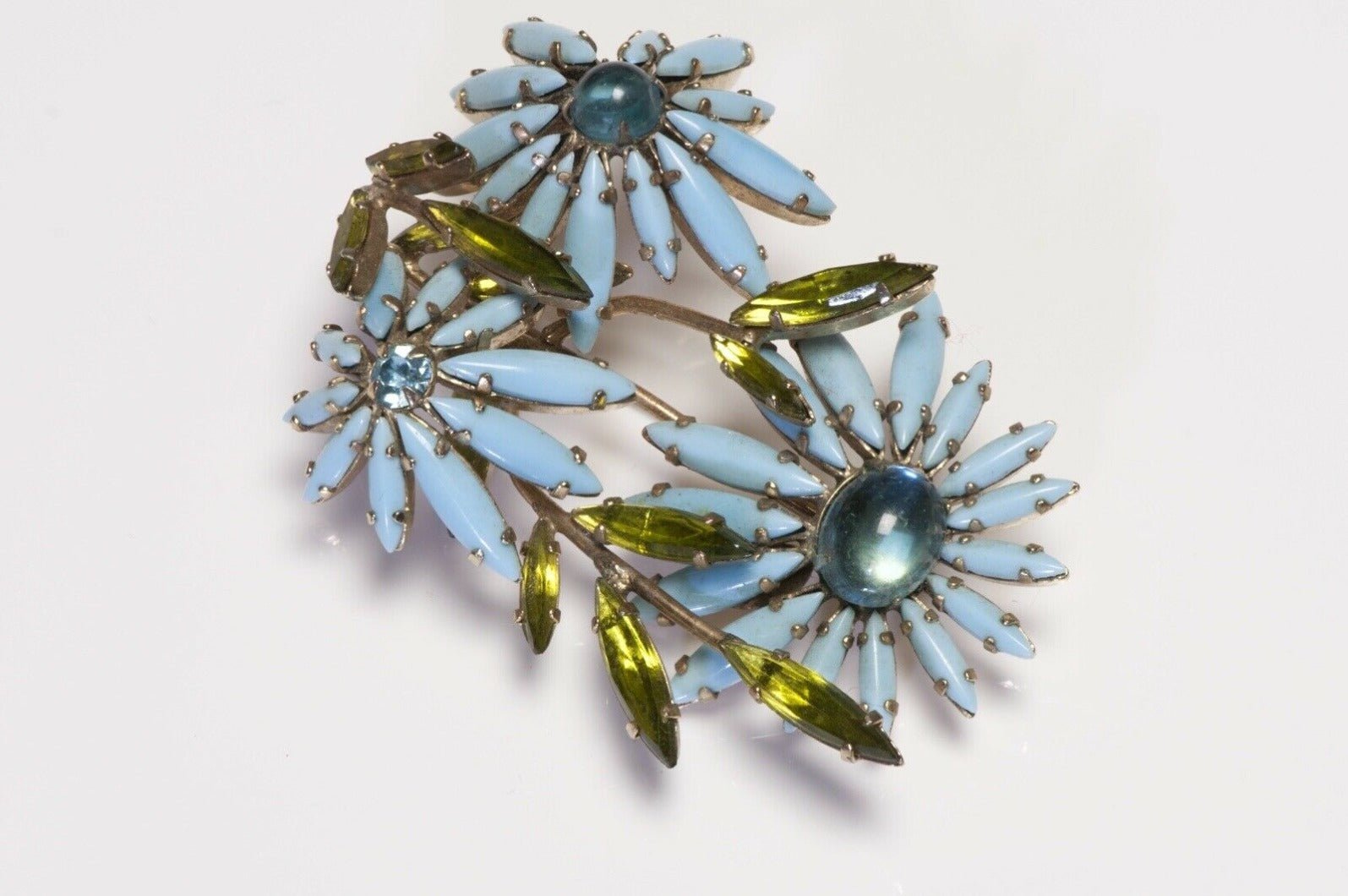 SCHREINER NY 1950’s Blue Green Crystal Cabochon Glass Flower Brooch
