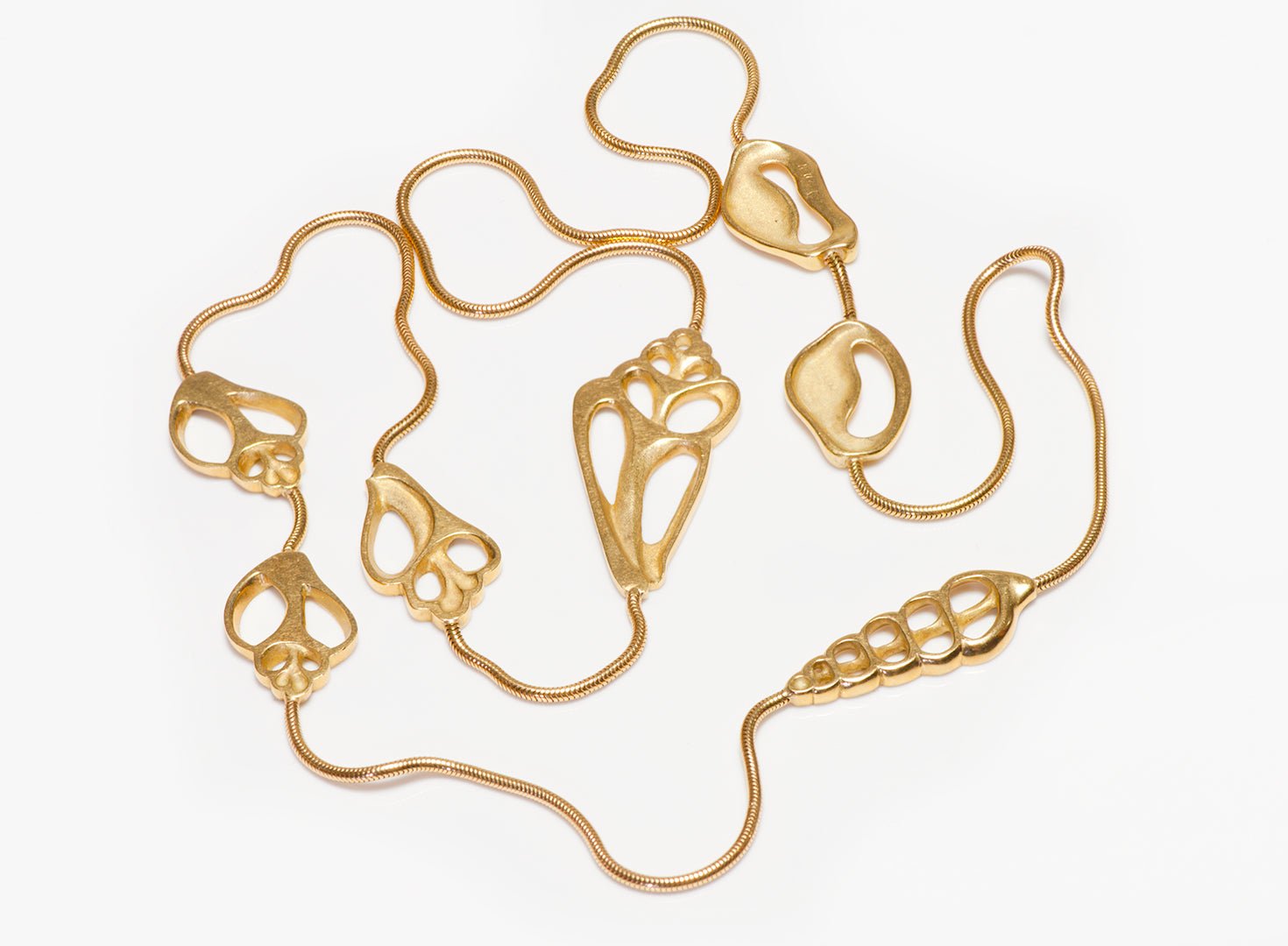 Tiffany & Co. Angela Cummings 18K Gold Seashell Necklace