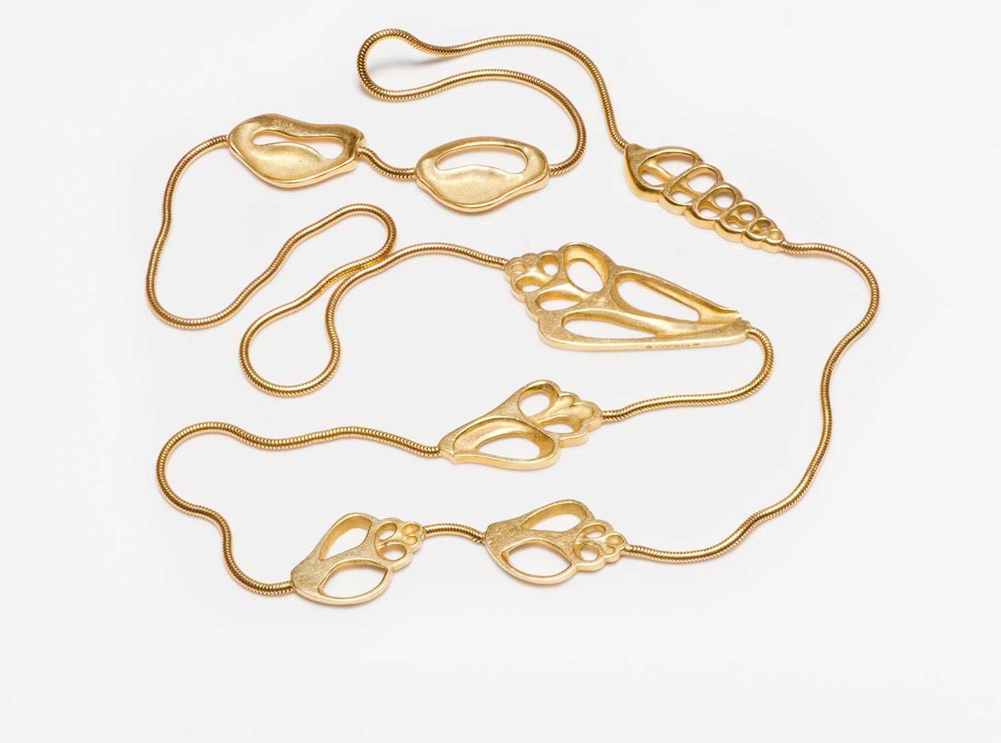 Tiffany & Co. Angela Cummings 18K Gold Seashell Necklace