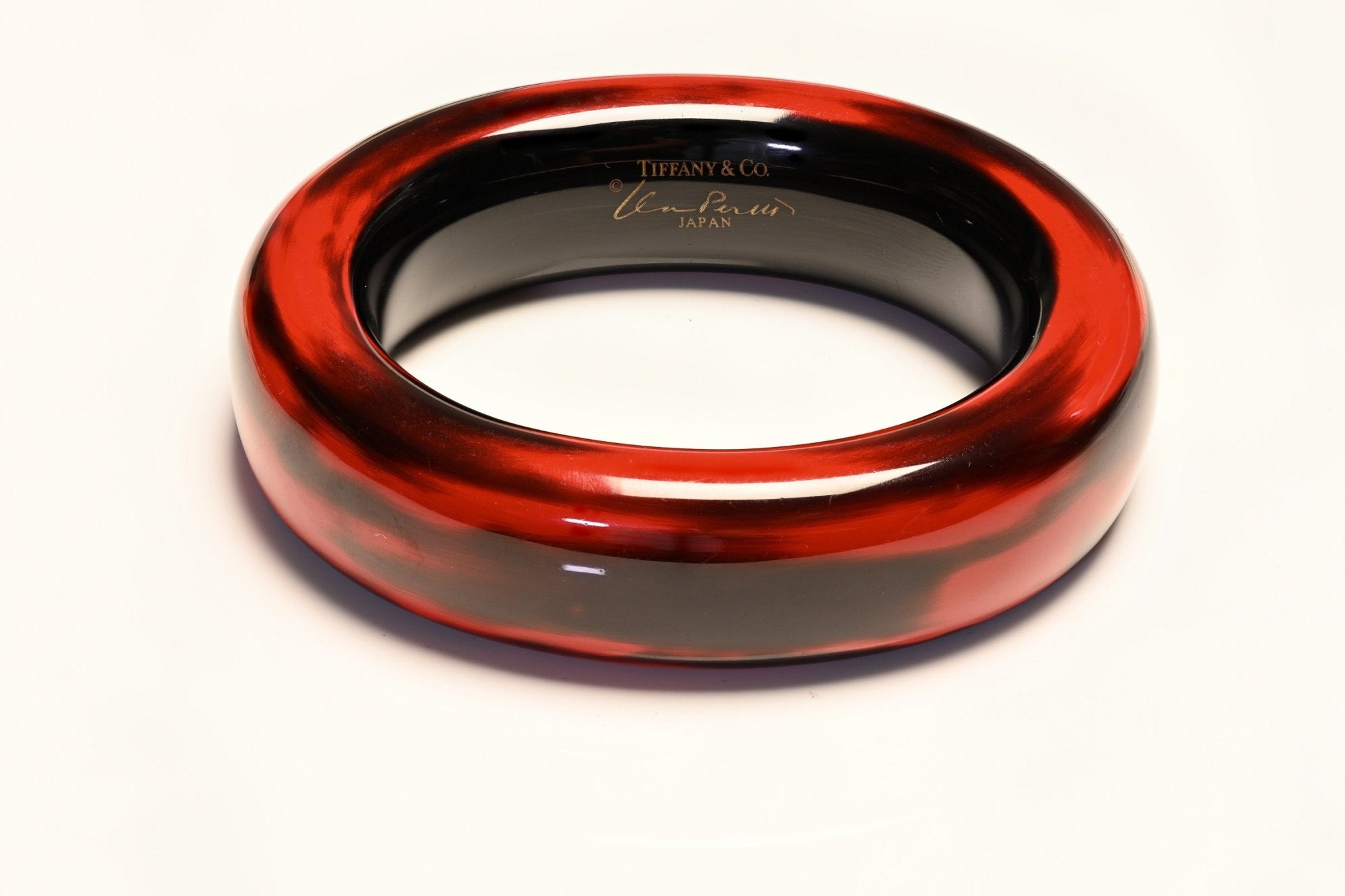 Tiffany & Co. Elsa Peretti Red Black Lacquered Wood Doughnut Bangle Bracelet