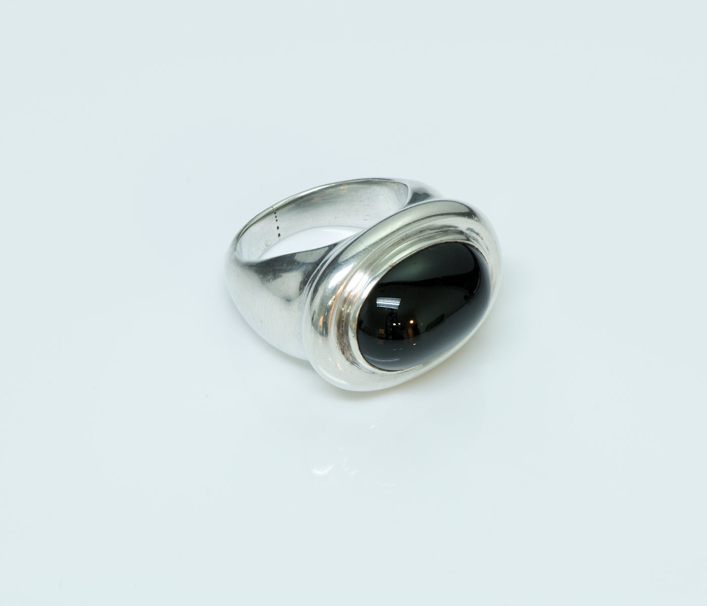 Tiffany & Co. Paloma Picasso 925 Cabochon Onyx Vintage Ring