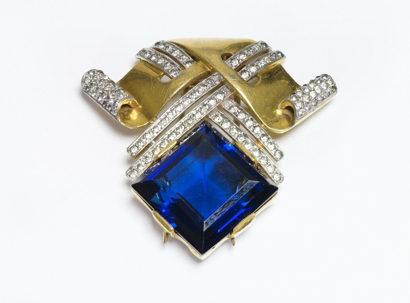 TRIFARI Alfred Philippe 1940’s Blue Crystal Clip Brooch