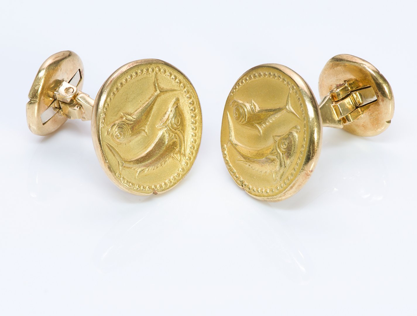 Van Cleef & Arpels 18K Gold Pisces Zodiac Cufflinks