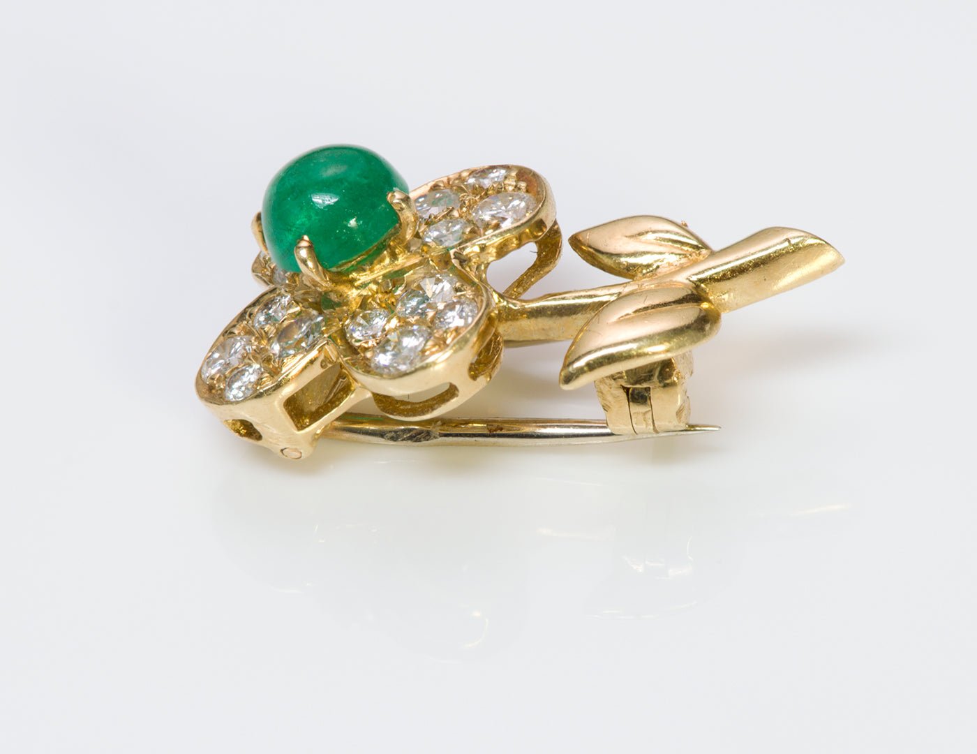 Van Cleef & Arpels Emerald Diamond Gold Brooch