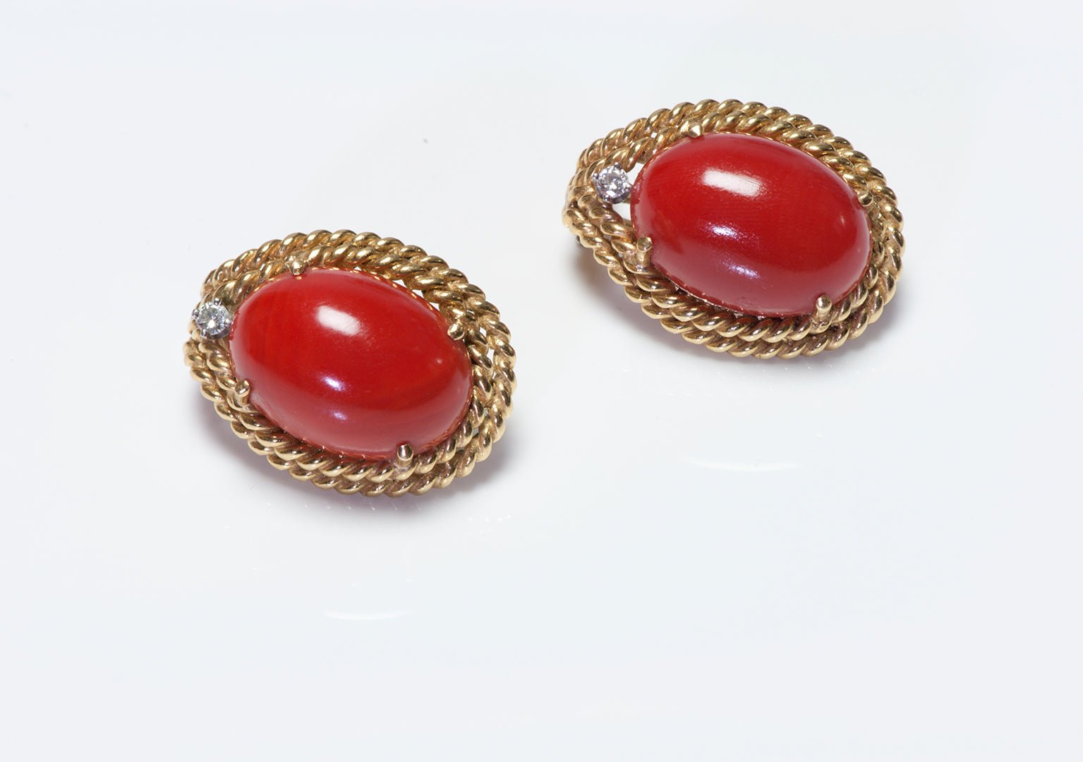 Vintage 18K Yellow Gold Coral Diamond Earrings