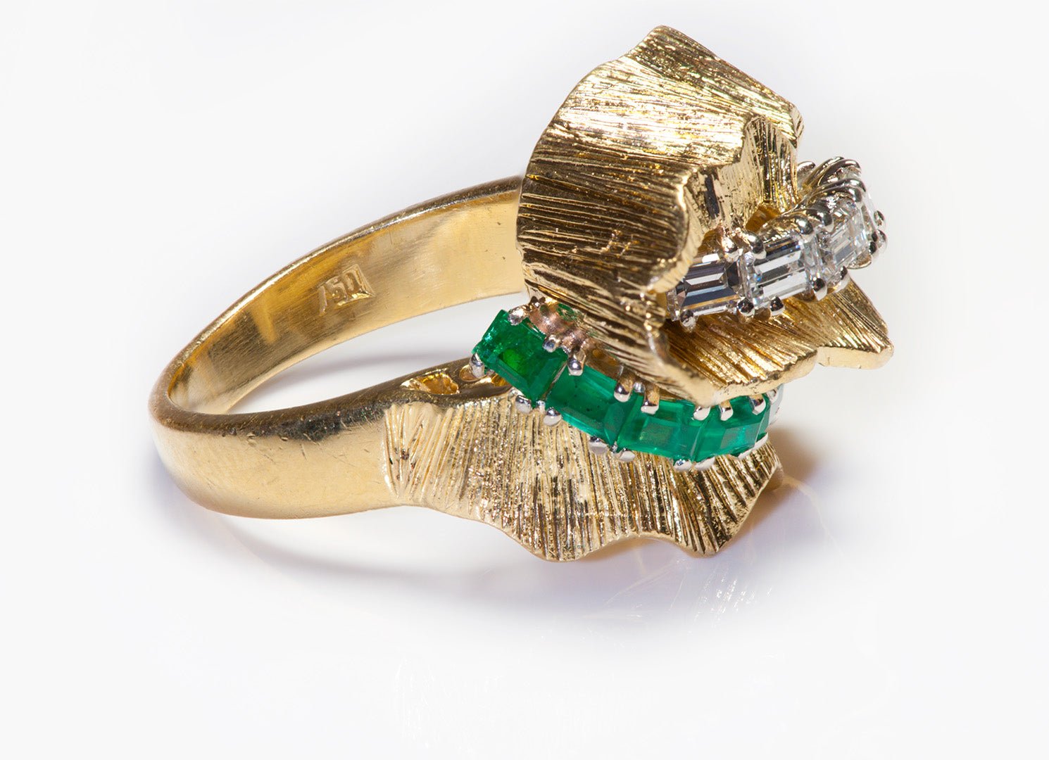 Vintage 18K Yellow Gold Emerald Baguette Diamond Ring
