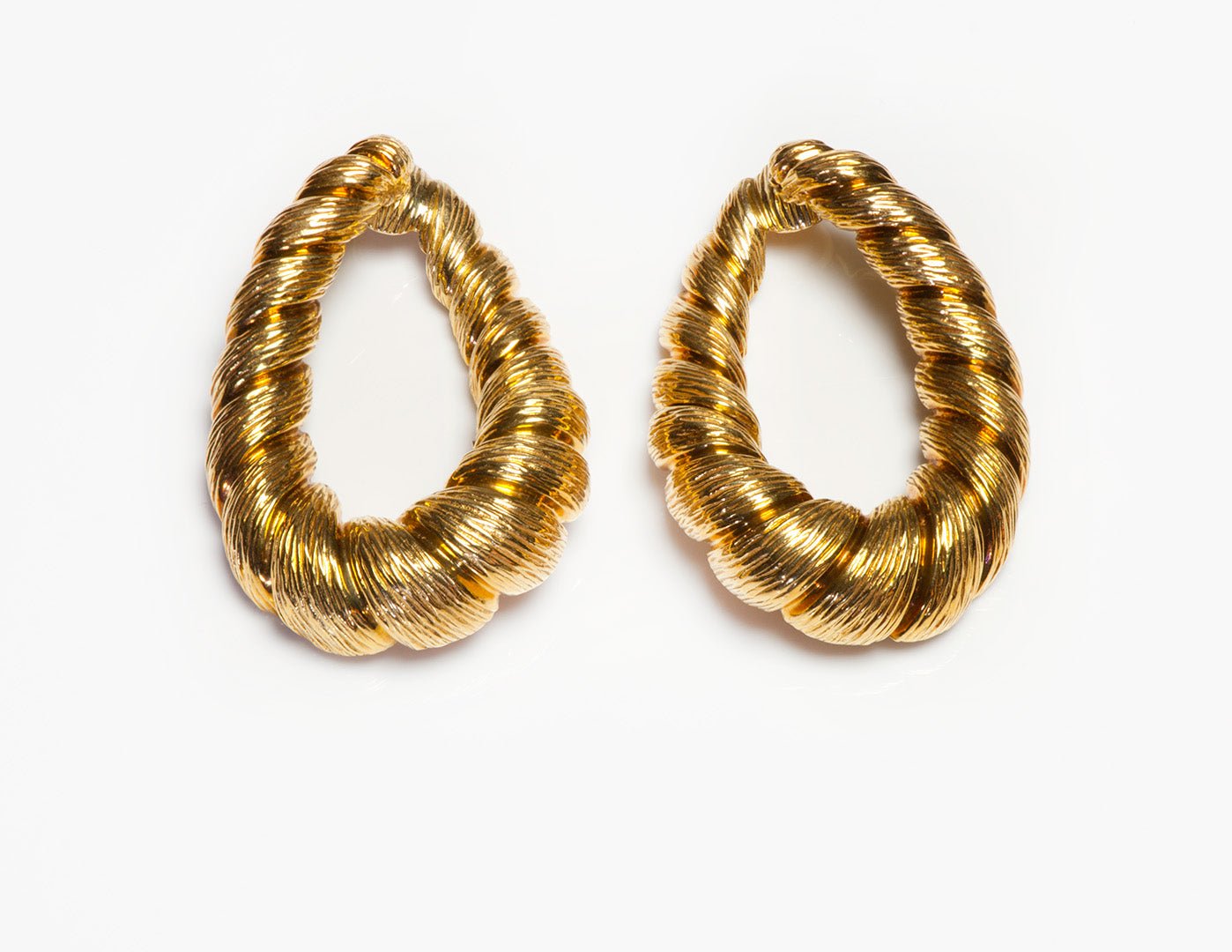 Vintage 18K Yellow Gold Reeded Twist Hoop Earrings