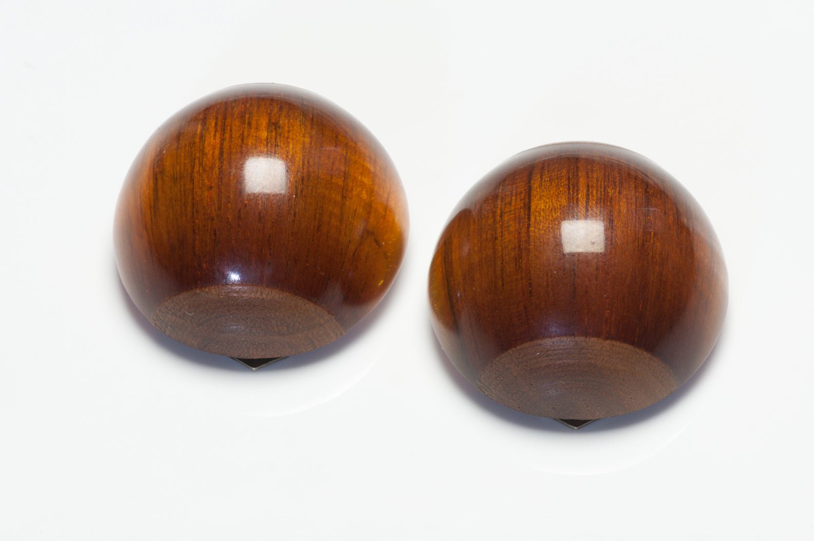 Vintage 1940’s Brown Wood Bakelite Chestnut Clips Brooches
