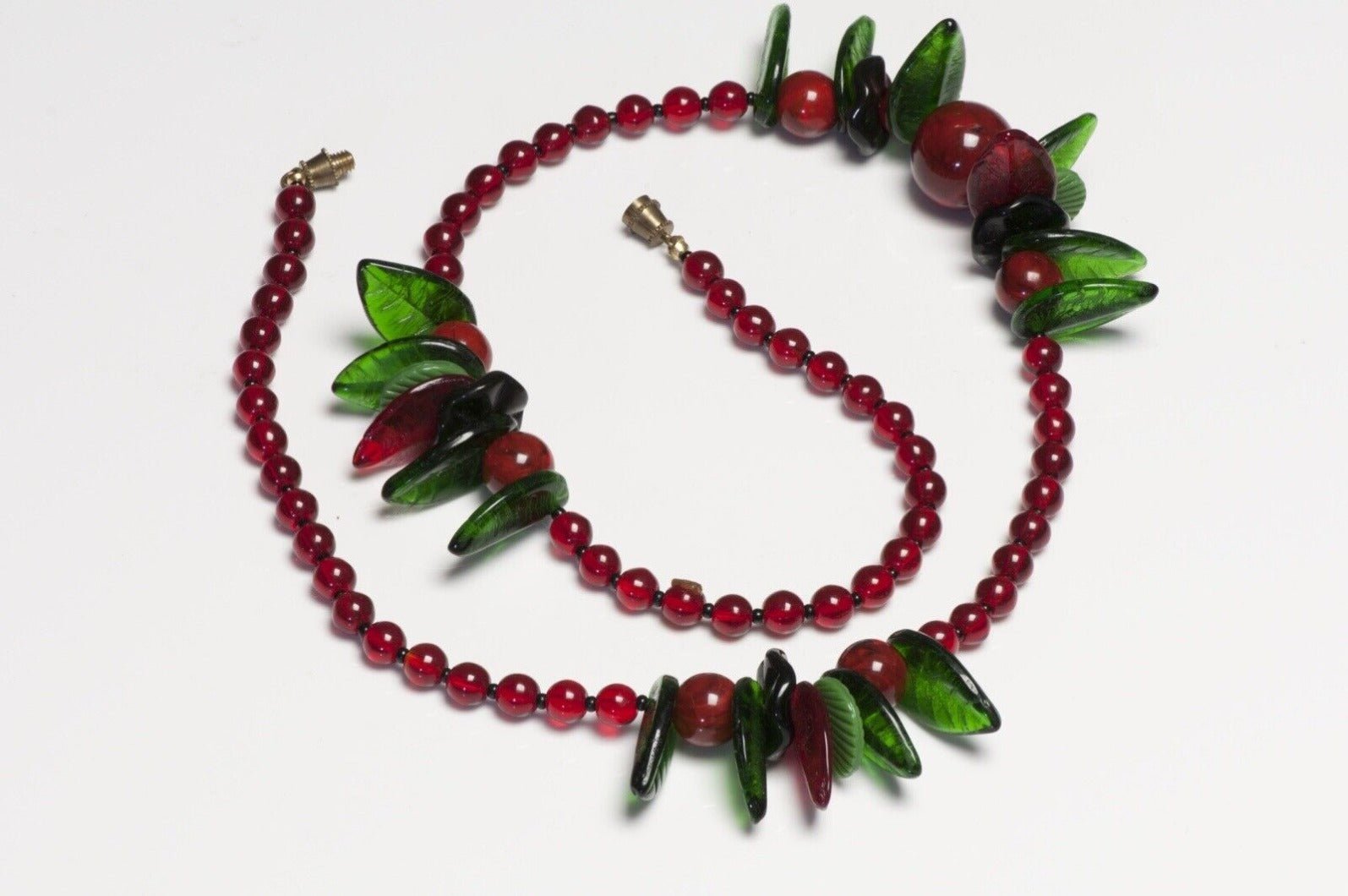 Vintage 1950’s French Red Green Glass Beads Flower Necklace
