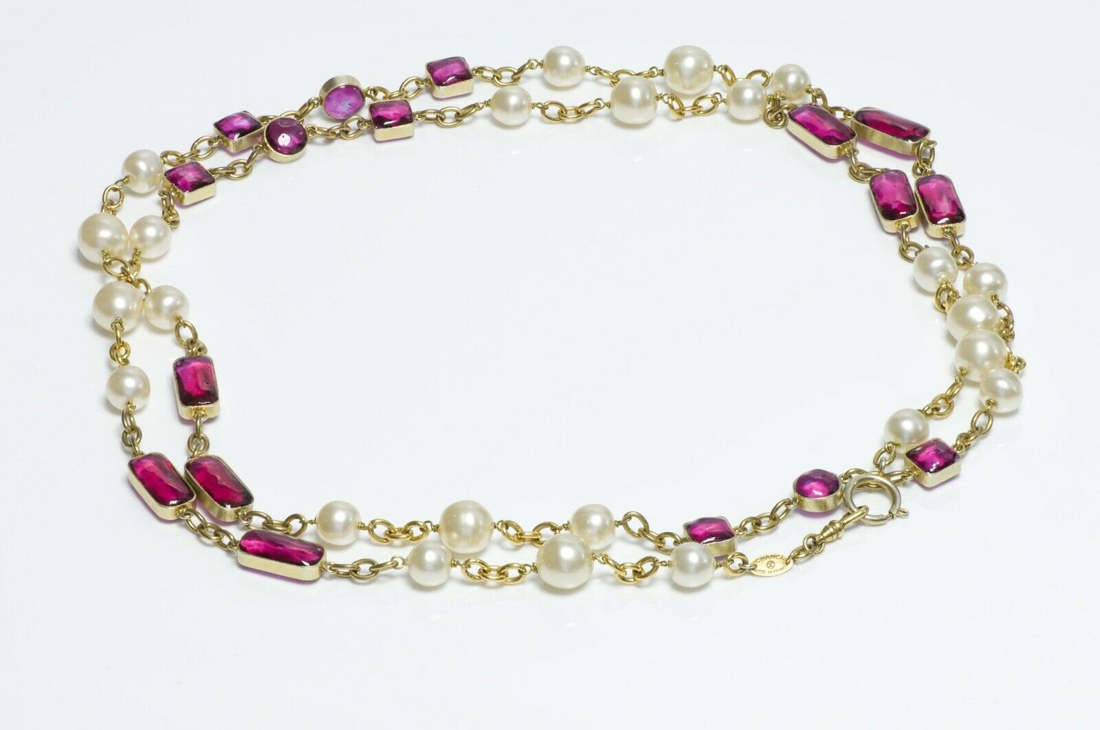 Vintage 1980’s CHANEL Maison GRIPOIX Pink Glass Pearl Infinity Sautoir Necklace