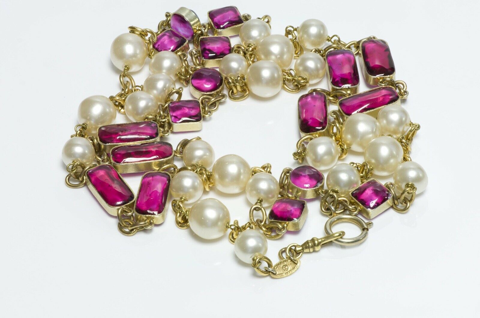 Vintage 1980’s CHANEL Maison GRIPOIX Pink Glass Pearl Infinity Sautoir Necklace